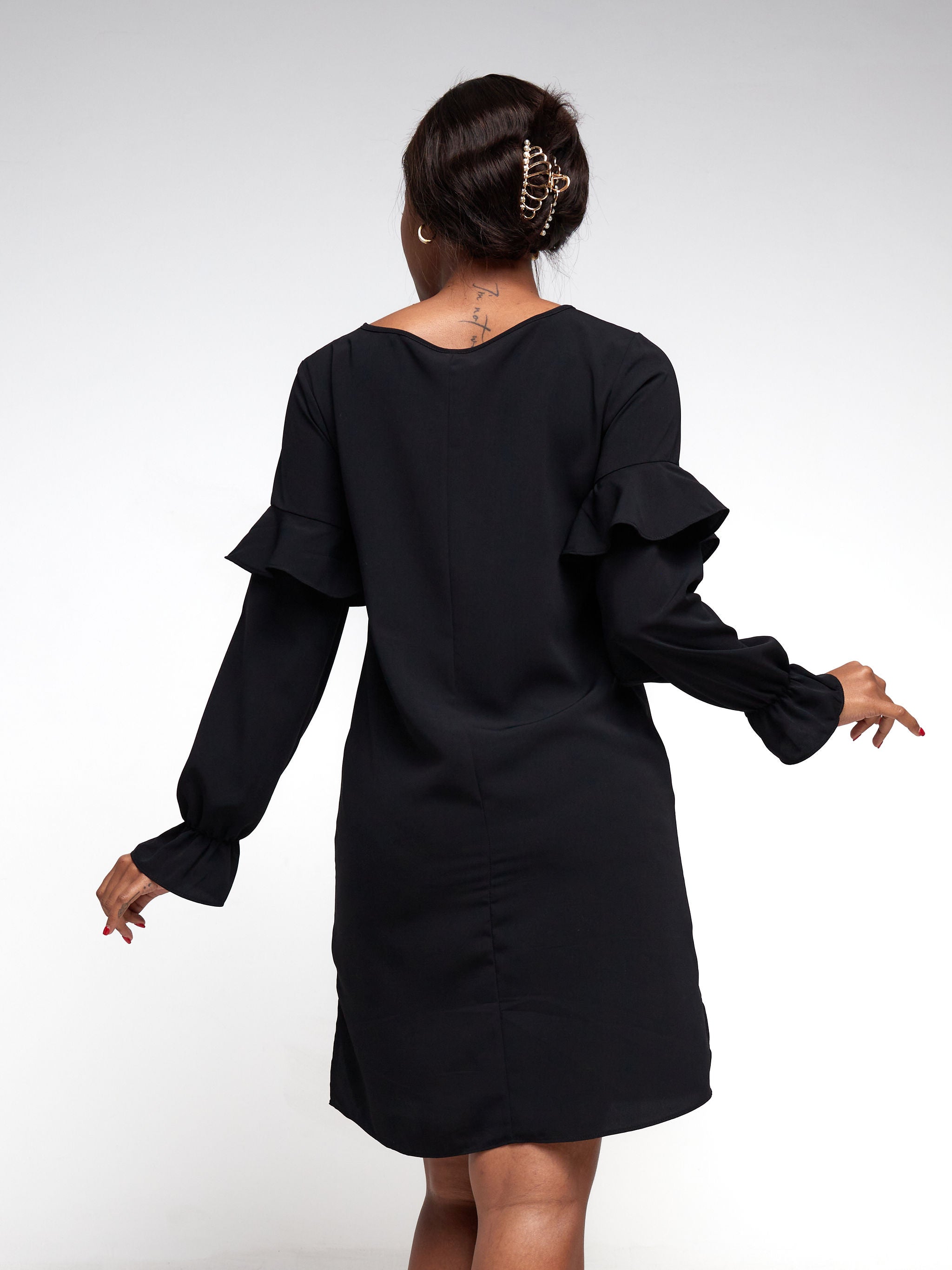 Vivo Ziwa Ruffle Long Sleeve Shift Dress (Petite) -  Black