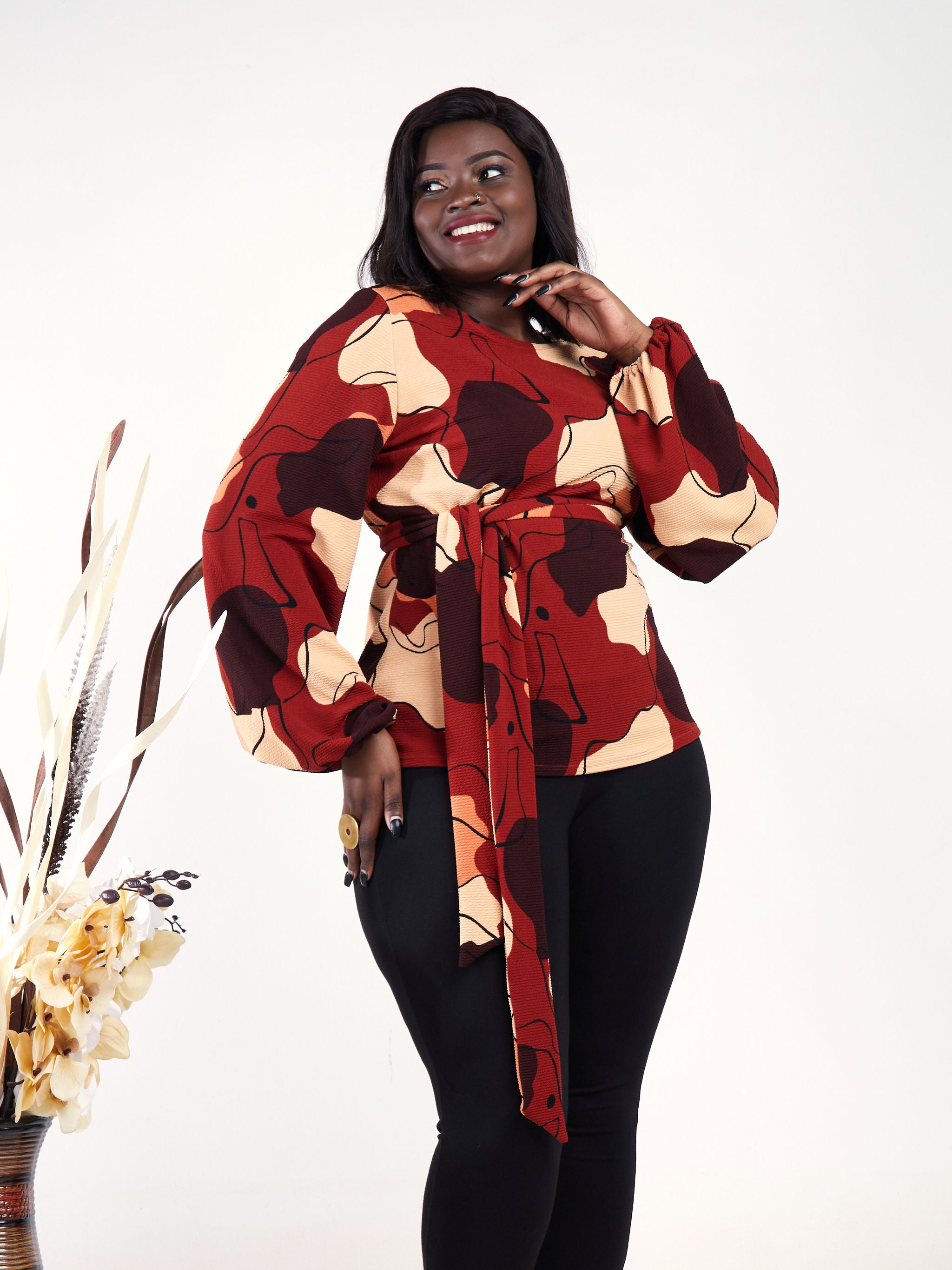 Vivo Basic Olivia Bishop Sleeve Top - Rust / Brown Abstract Print