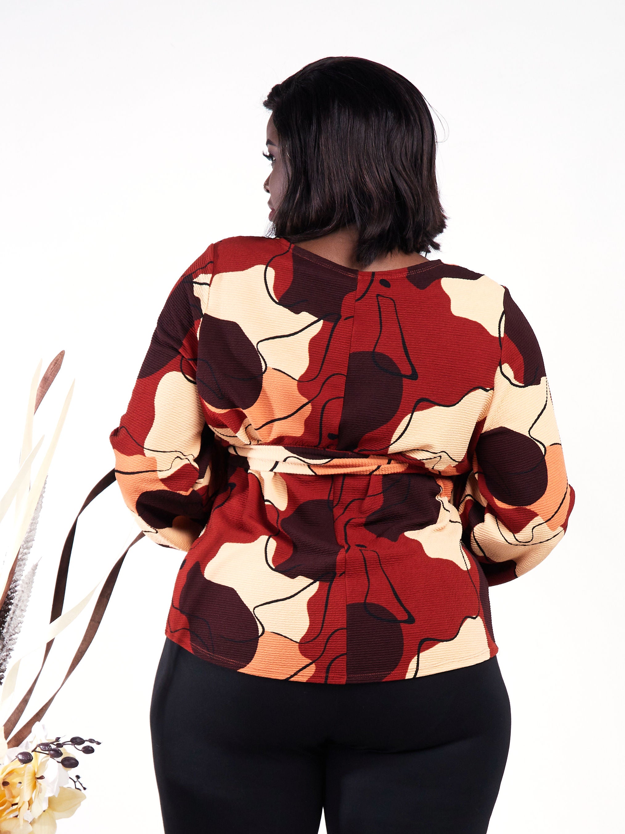 Vivo Basic Olivia Bishop Sleeve Top - Rust / Brown Abstract Print