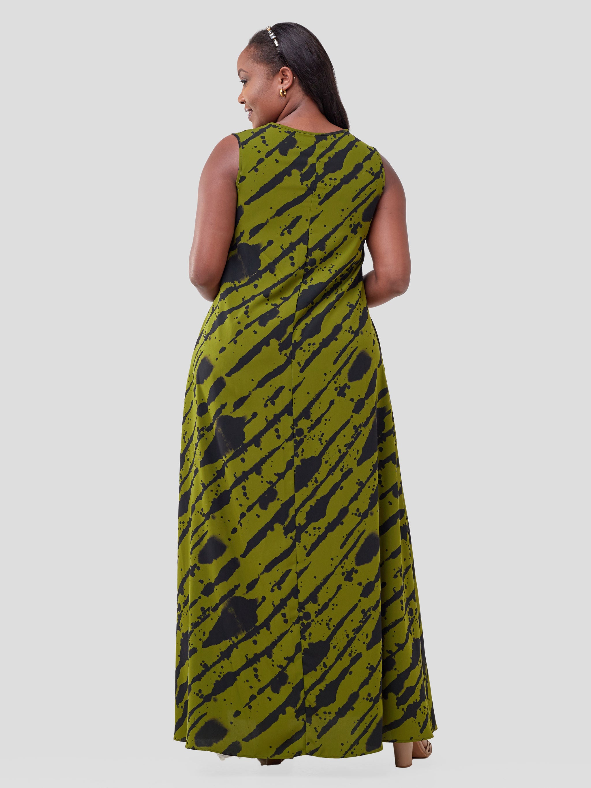Vivo Basic Sleeveless Tent Maxi Dress - Black / Green Print