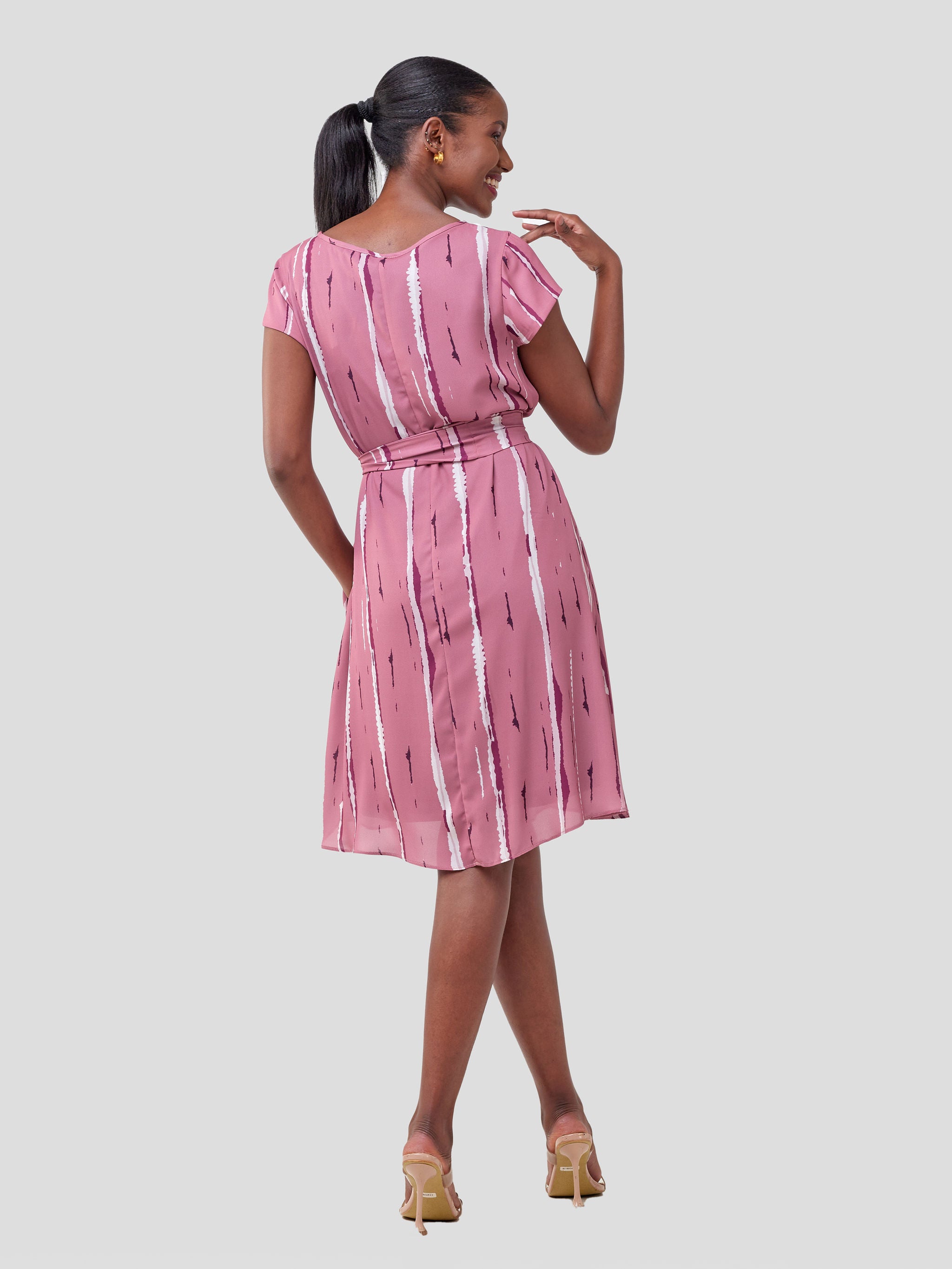 Vivo Basic Cap Sleeve Knee Length Tent Dress - Purple Print