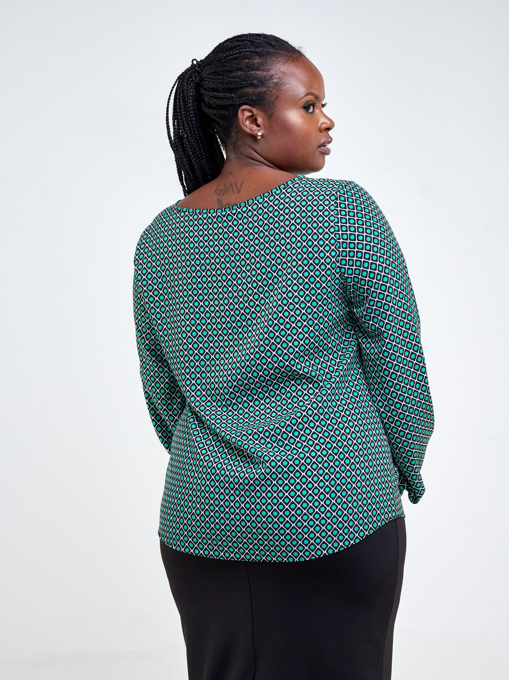 Vivo Basic Long Sleeved Bishop Top - Black / Green Polka Dot Print