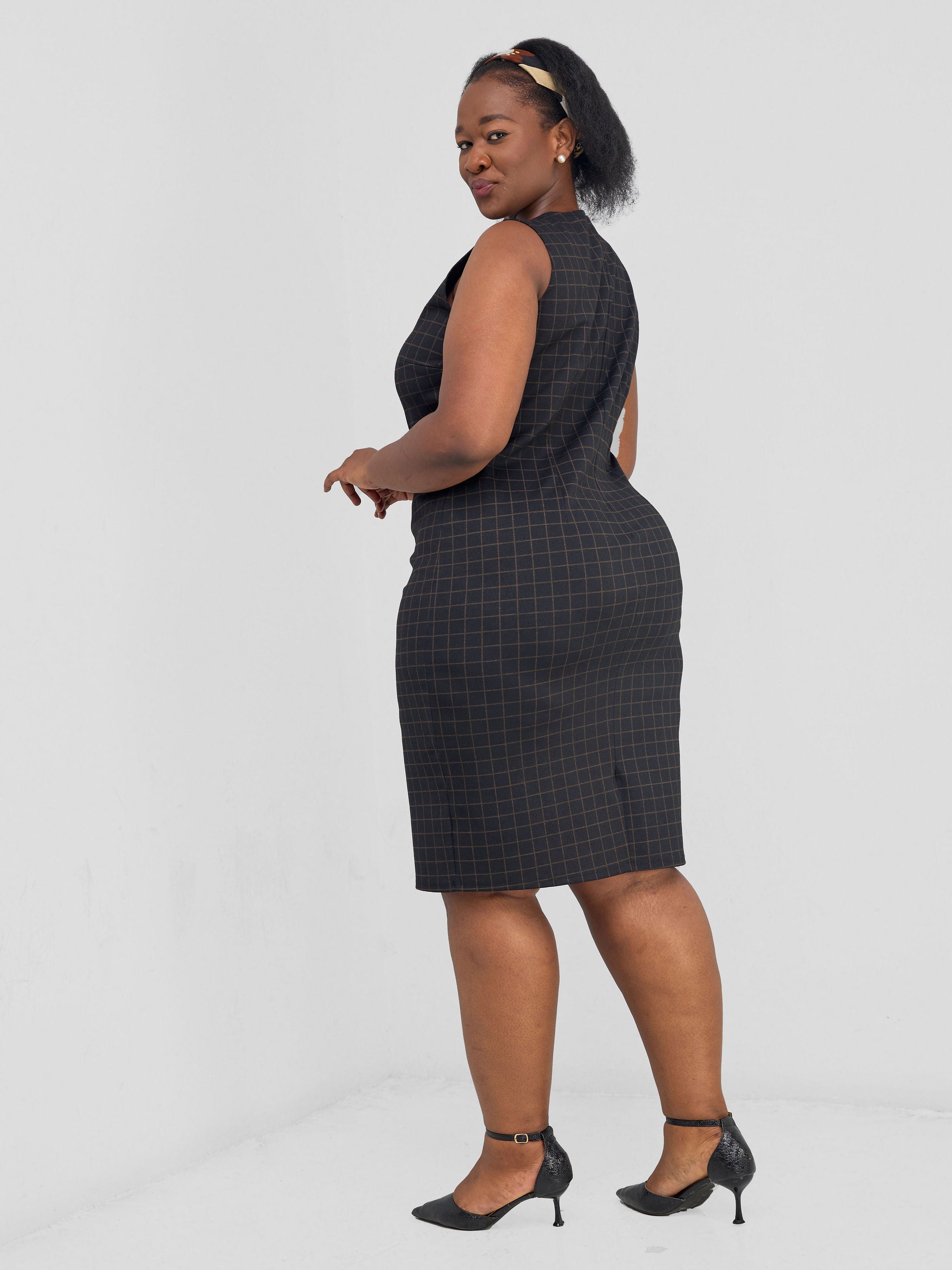 Vivo Paji Boat Neck Sheath Dress - Taupe Checkered Print