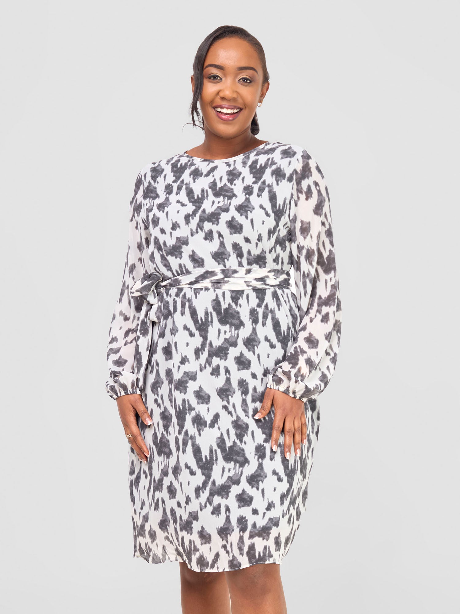 Vivo Zawadi Shift Dress - White / Grey Print