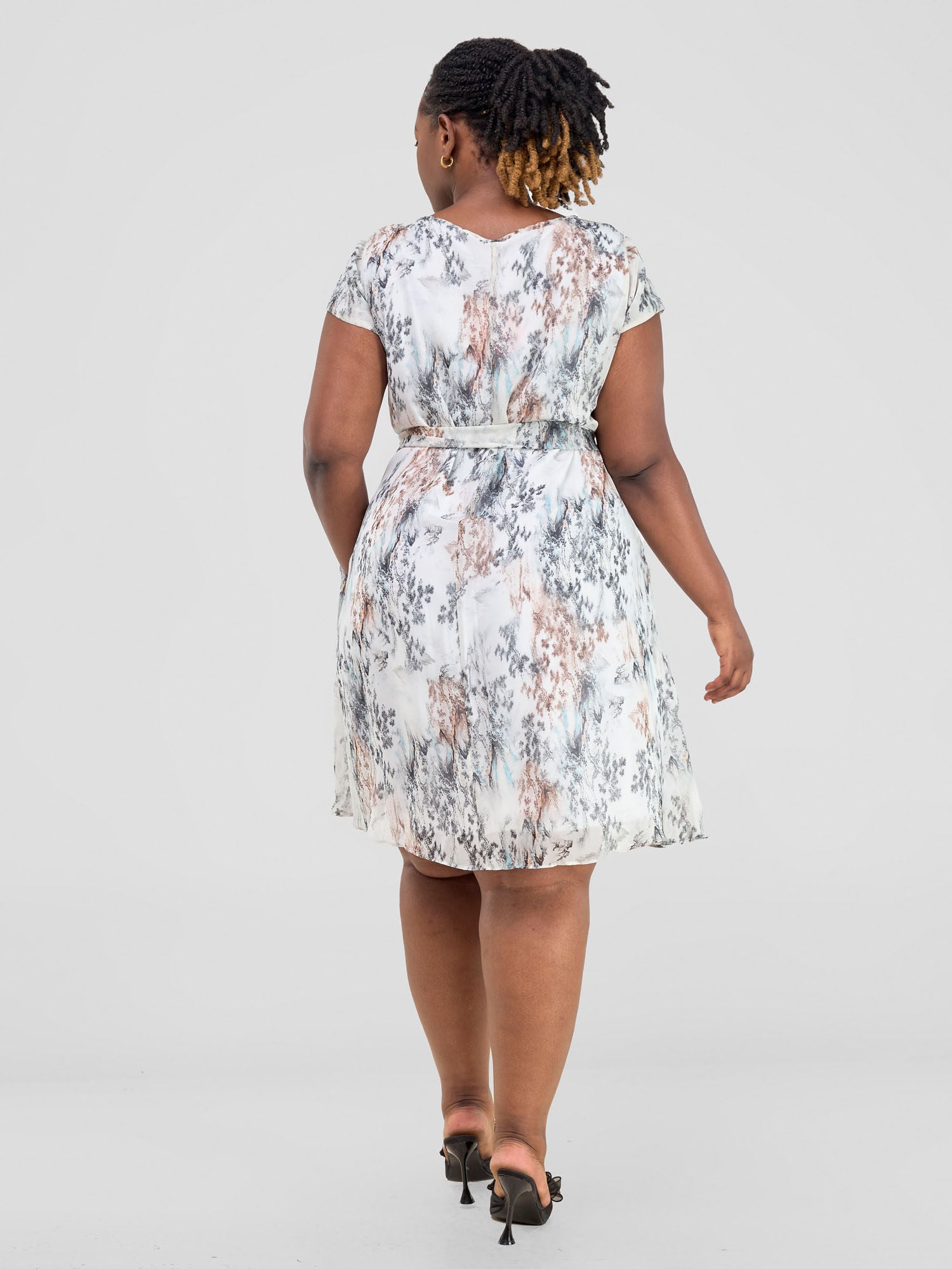 Vivo Basic Cap Sleeve Tent Knee Length Dress - Grey Print