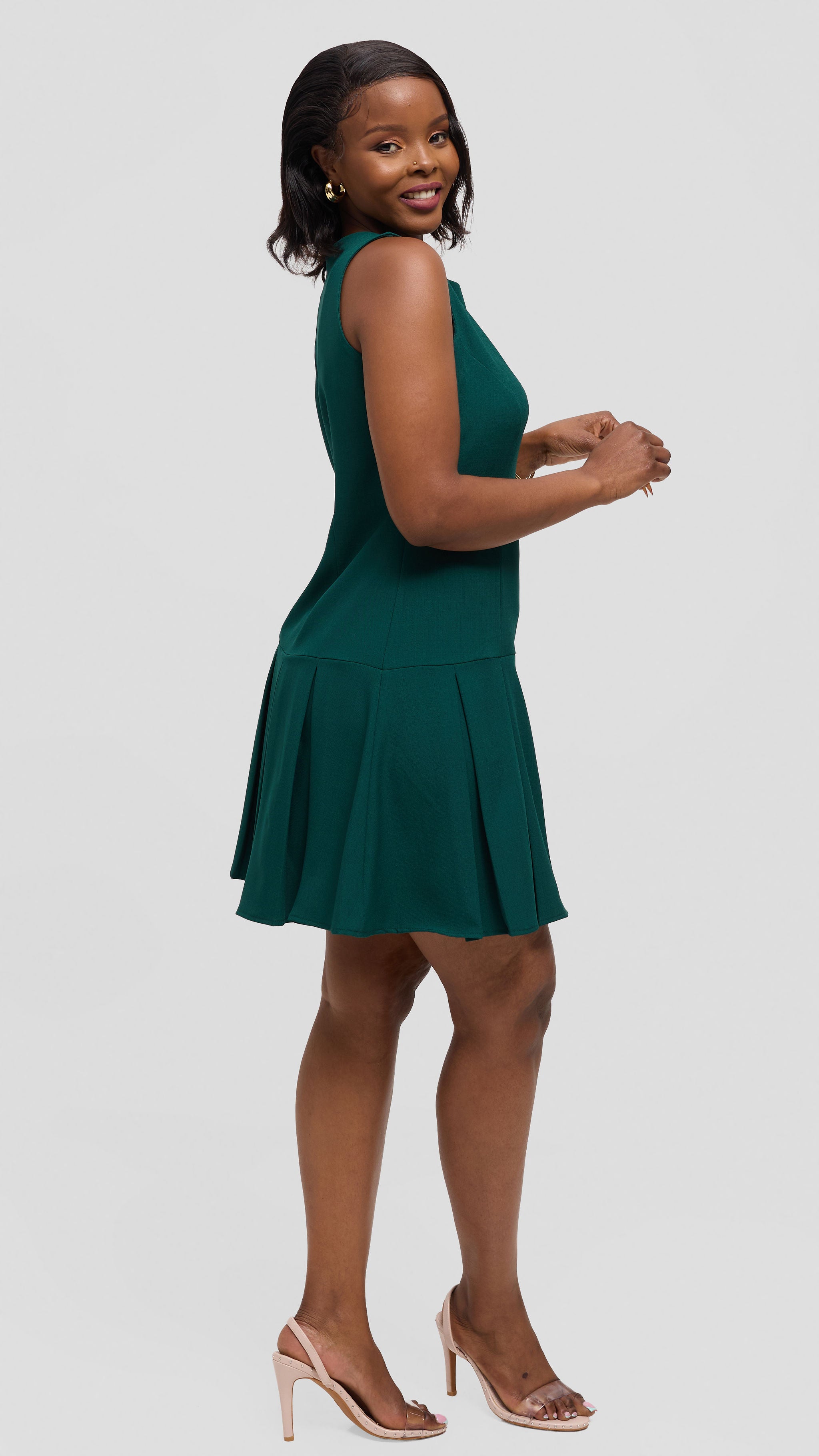 Vivo Niari Pleated Dress in Crepe - Dark Green