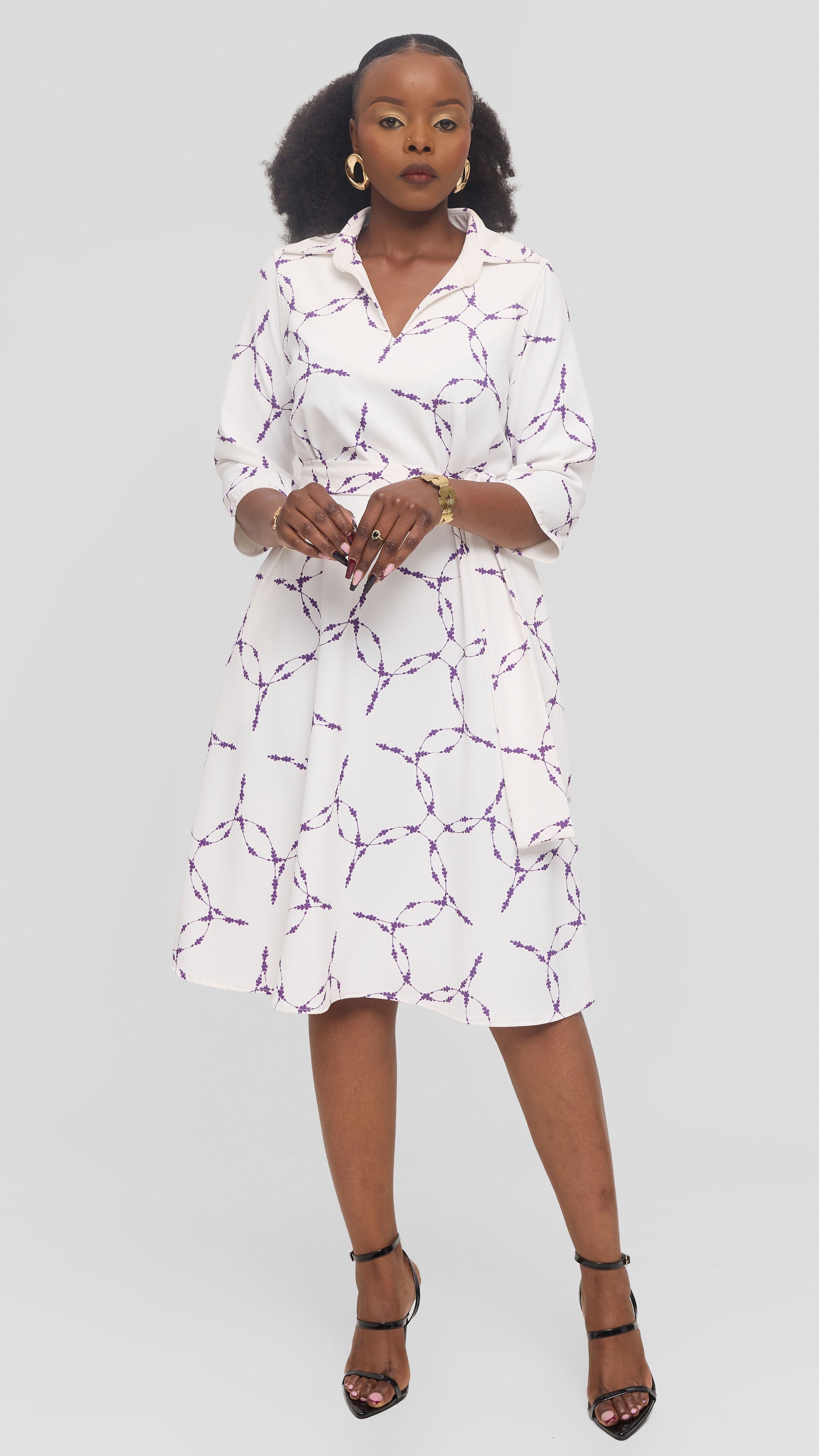 Vivo Zuri 3/4 Sleeve Knee Length Dress in Crepe - White / Purple Shina Print
