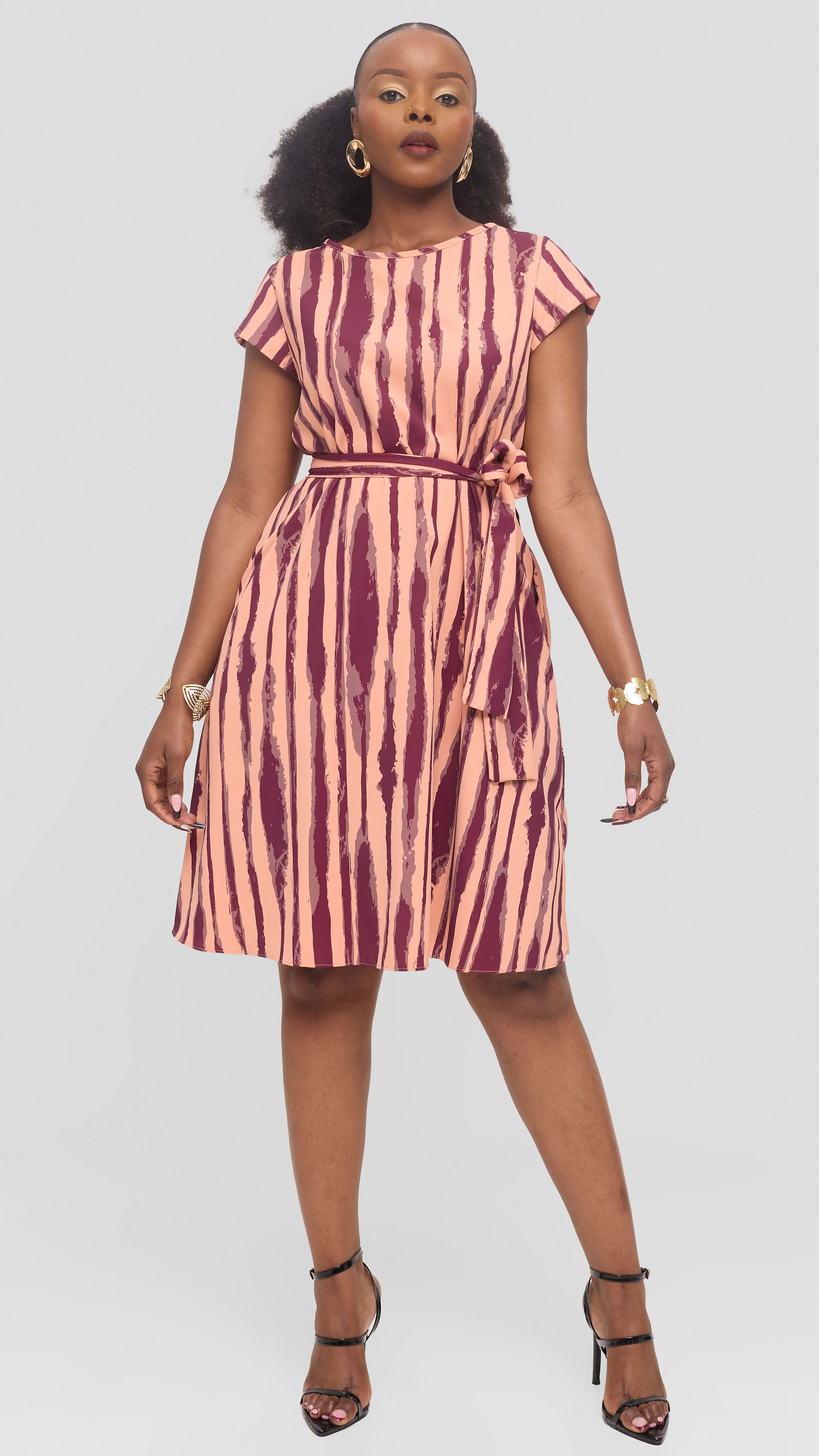 Vivo Basic Cap Sleeve Tent Knee Length Dress in Crepe - Peach / Mulberry Tamasha Print