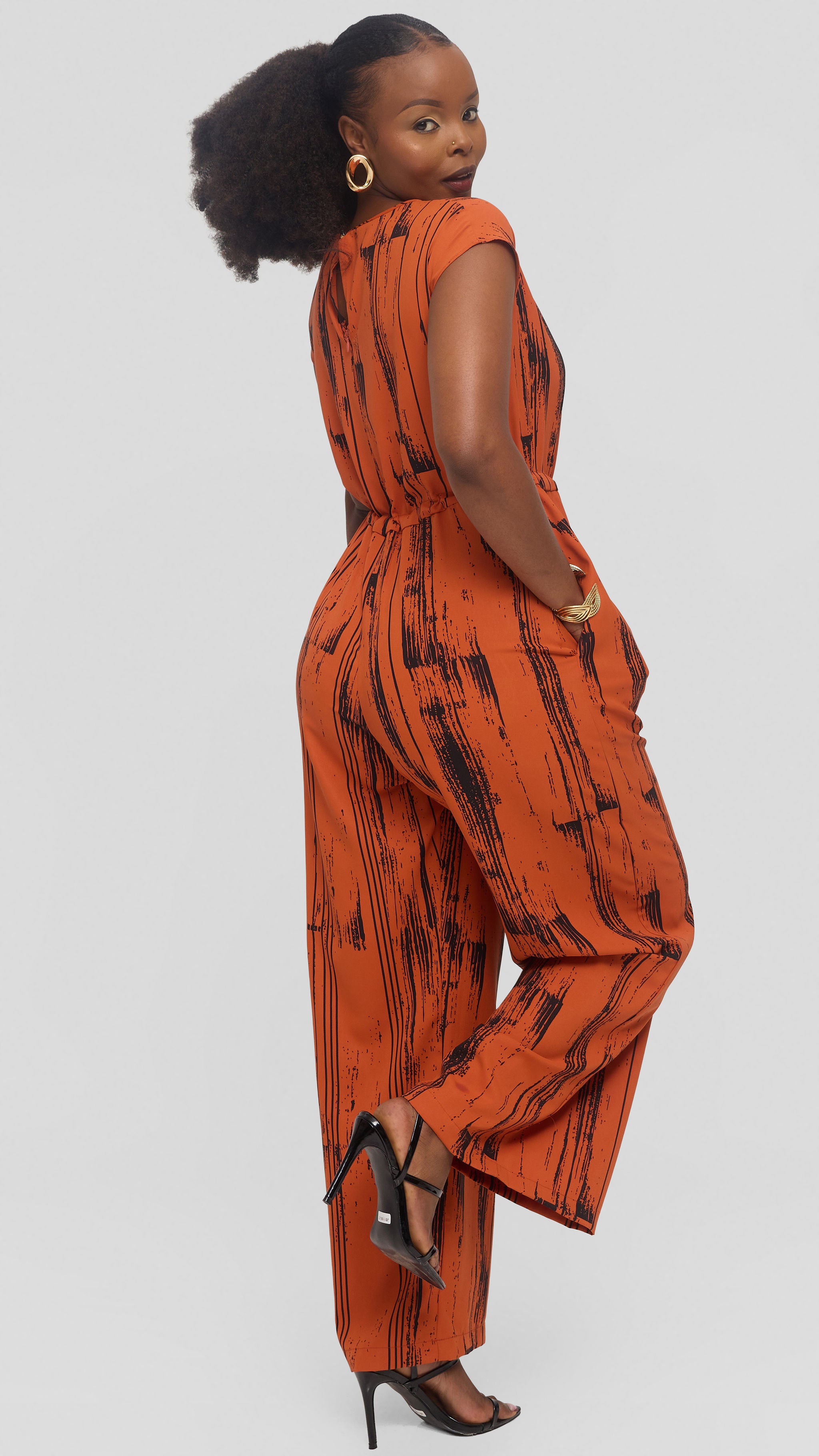 Vivo Sakari Drop Shoulder Jumpsuit in Crepe - Orange / Black Siolo Print