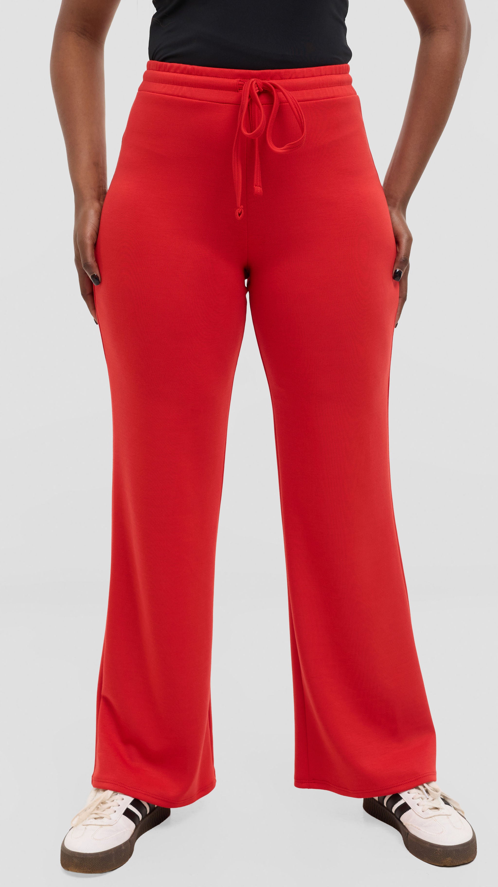 Vivo Straight Pants in Scuba - Red