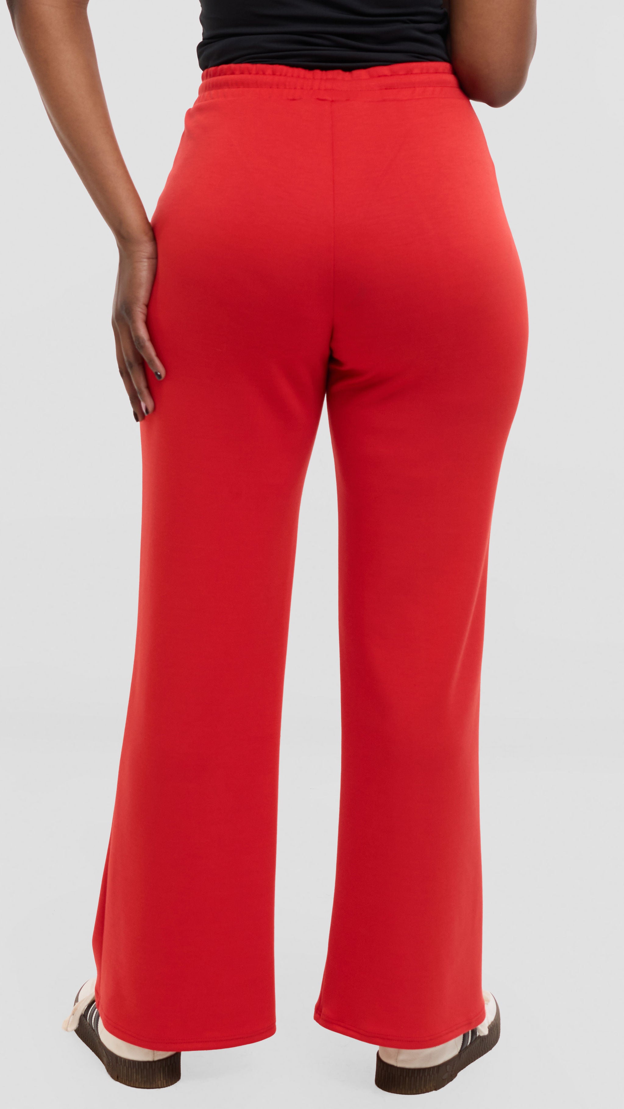 Vivo Straight Pants in Scuba - Red