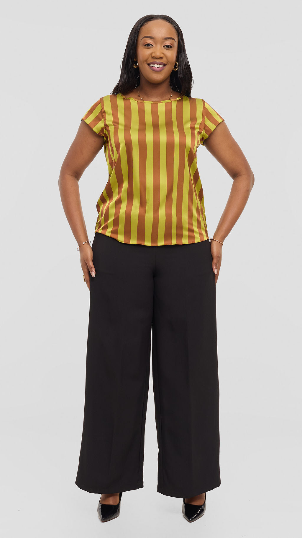 Vivo Basic Cap Sleeve Top in Satin - Olive / Rust Mani Print