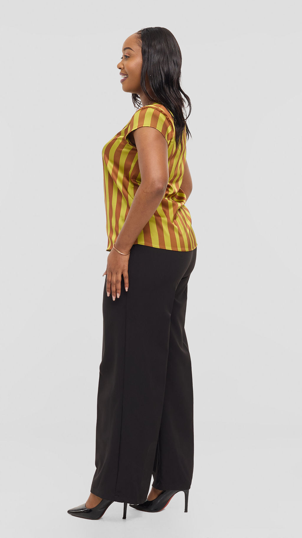 Vivo Basic Cap Sleeve Top in Satin - Olive / Rust Mani Print