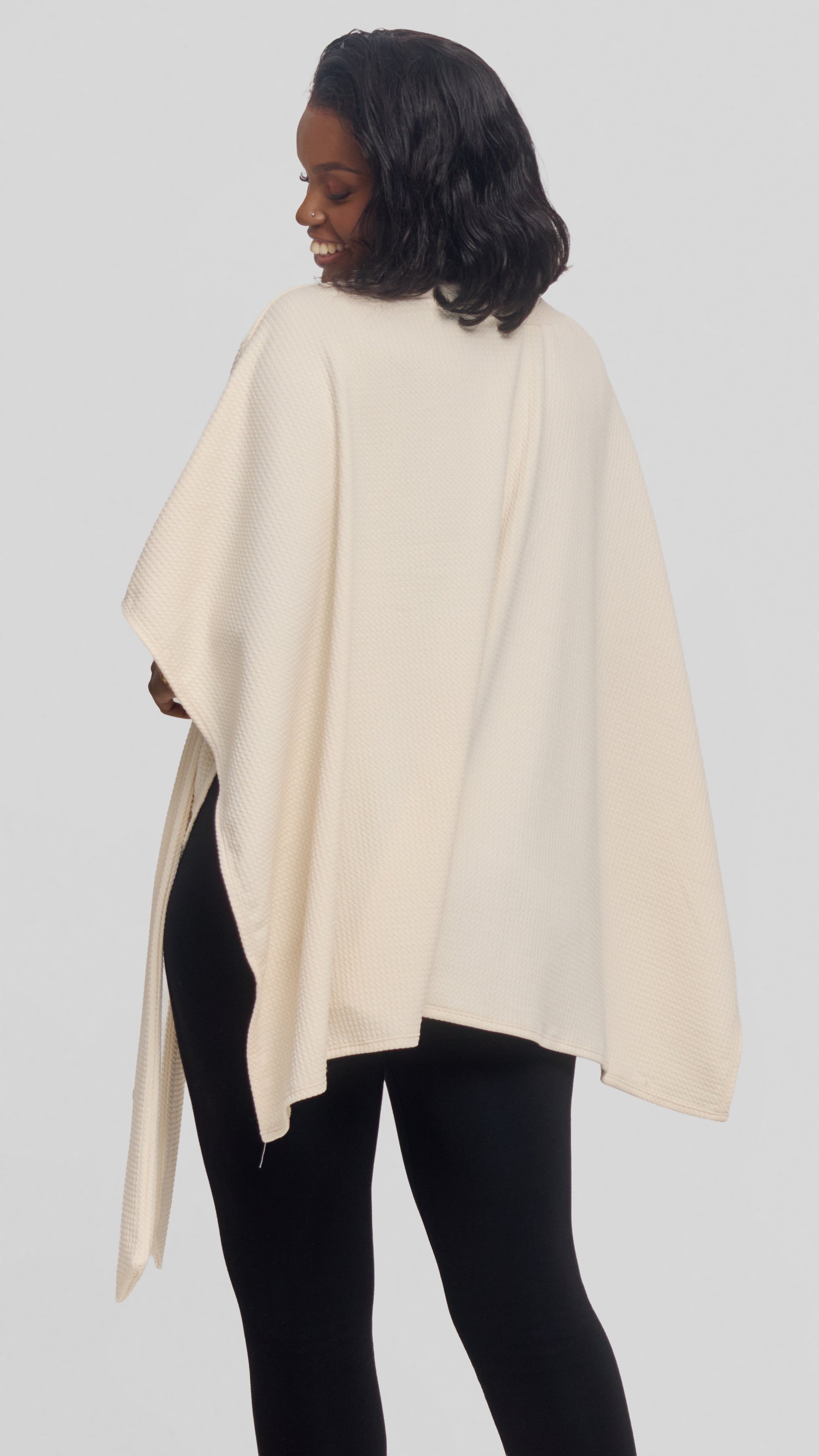 Vivo Cape Poncho in Stretch Rib - Off White