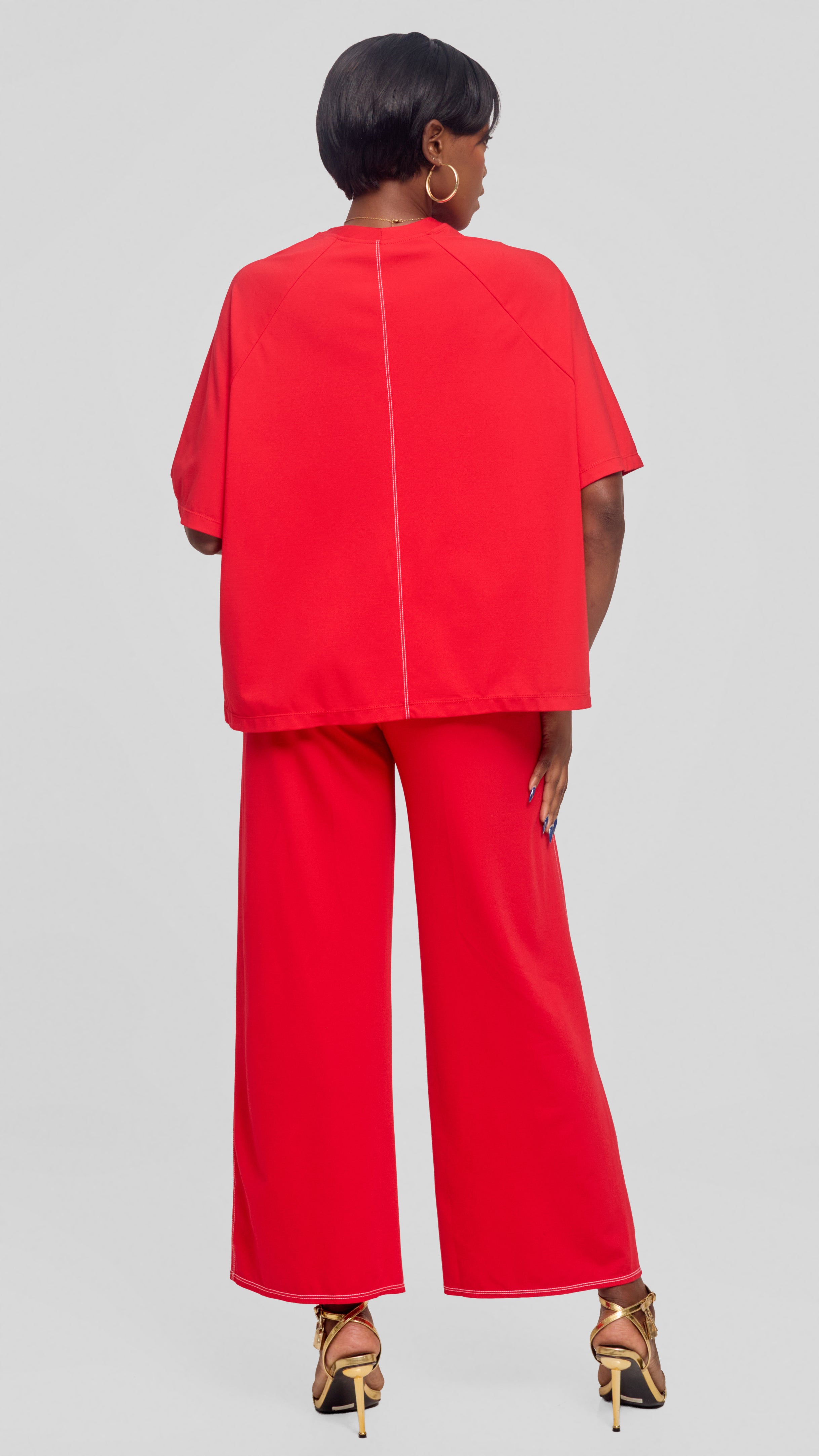 Vivo Contrast Stitch Raglan Sleeve Top in Ponte - Red