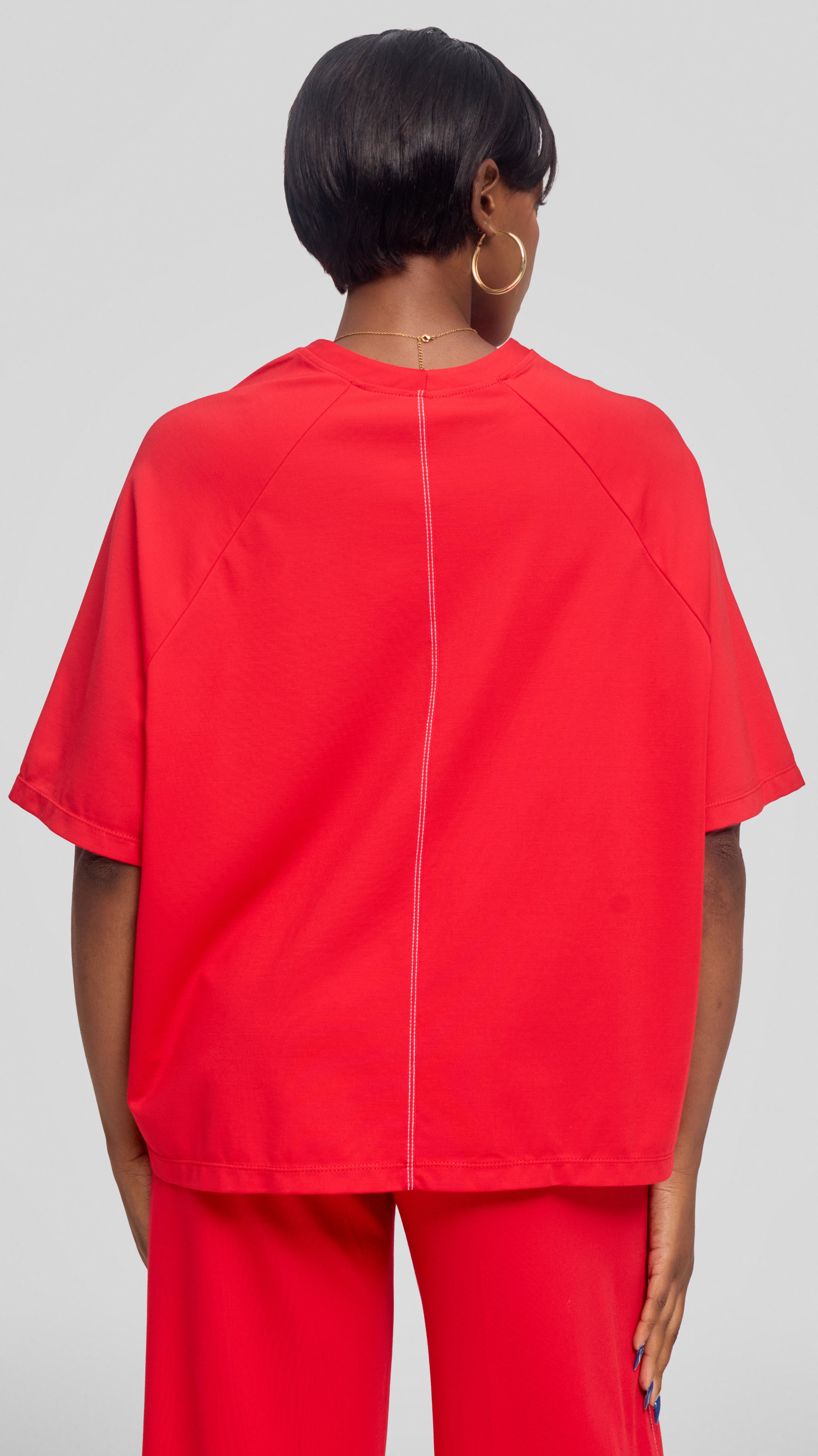 Vivo Contrast Stitch Raglan Sleeve Top in Ponte - Red