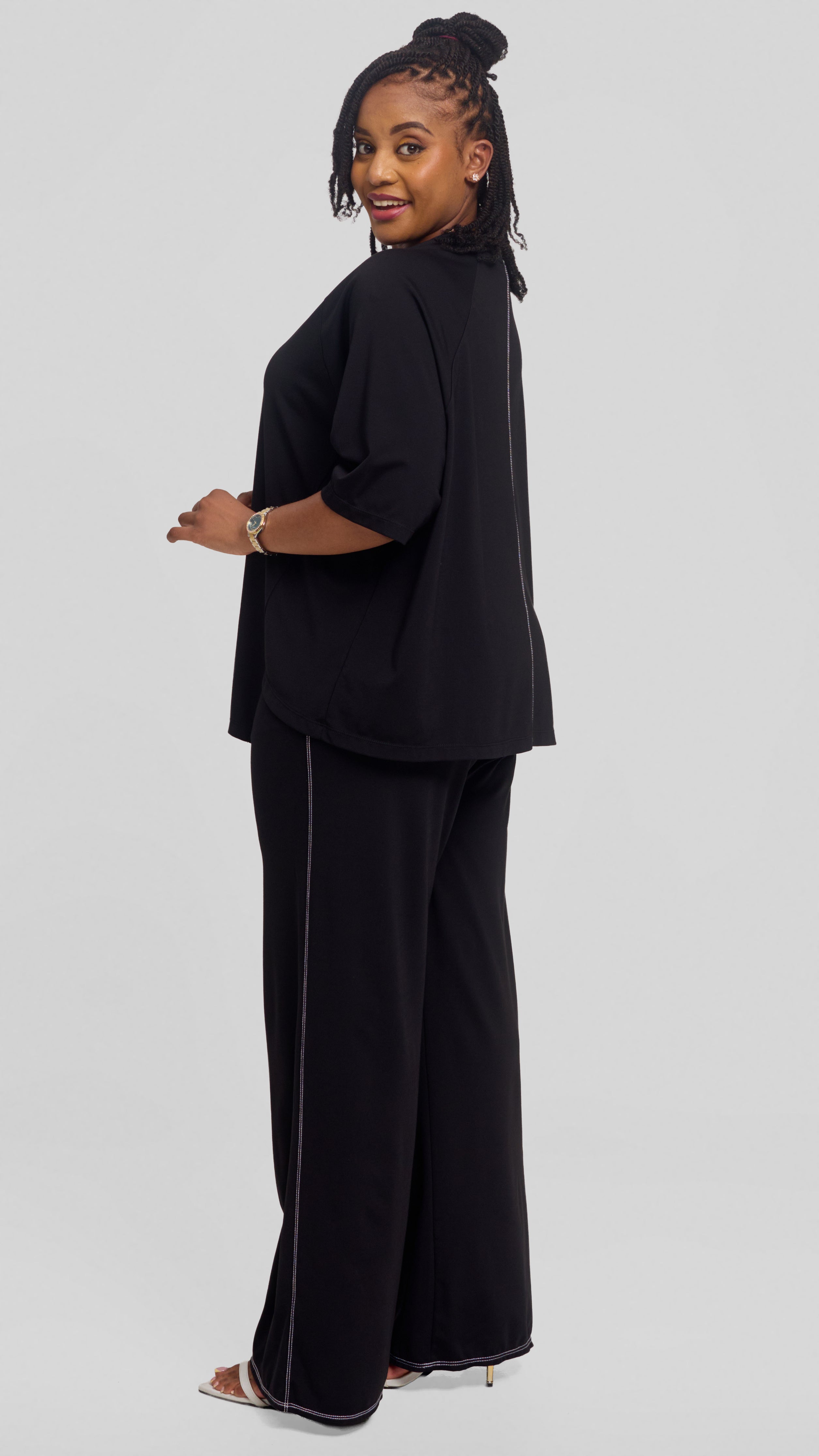Vivo Contrast Stitch Raglan Sleeve Top in Ponte - Black