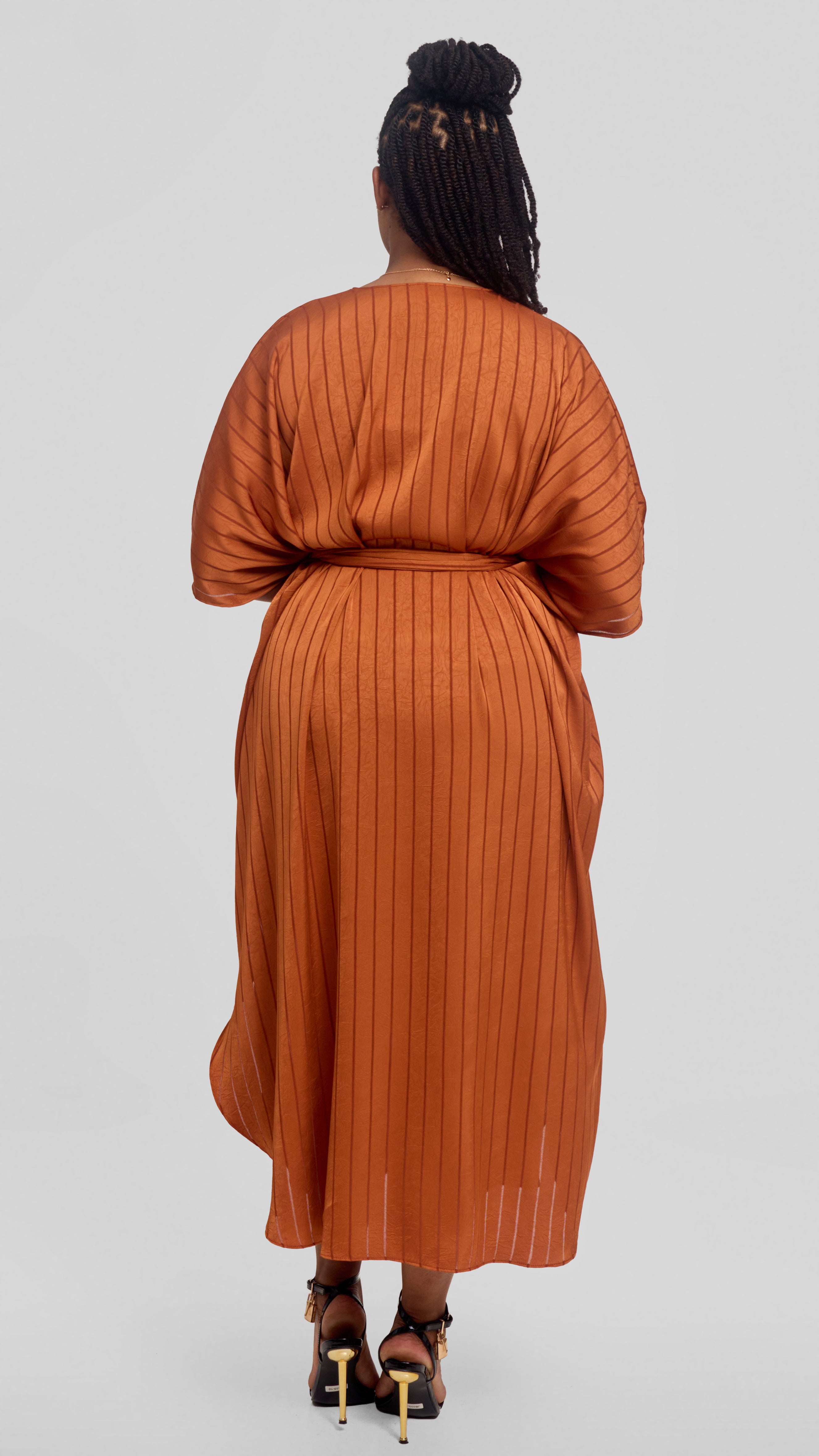 Vivo Scalloped Kimono in Stripped Crepe - Rust
