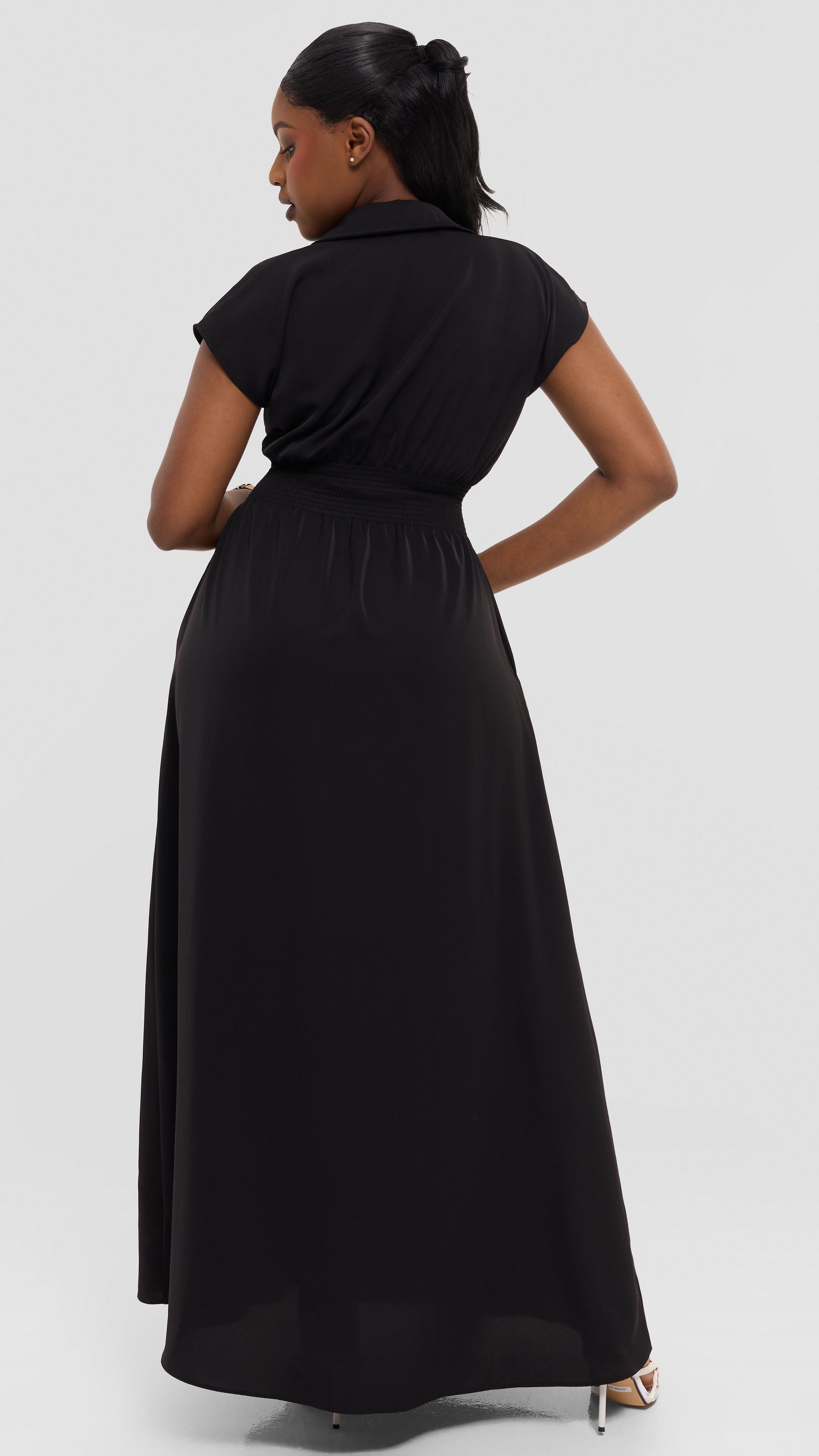 Vivo Zena Shirred Waist Maxi Shirt Dress in Crepe - Black