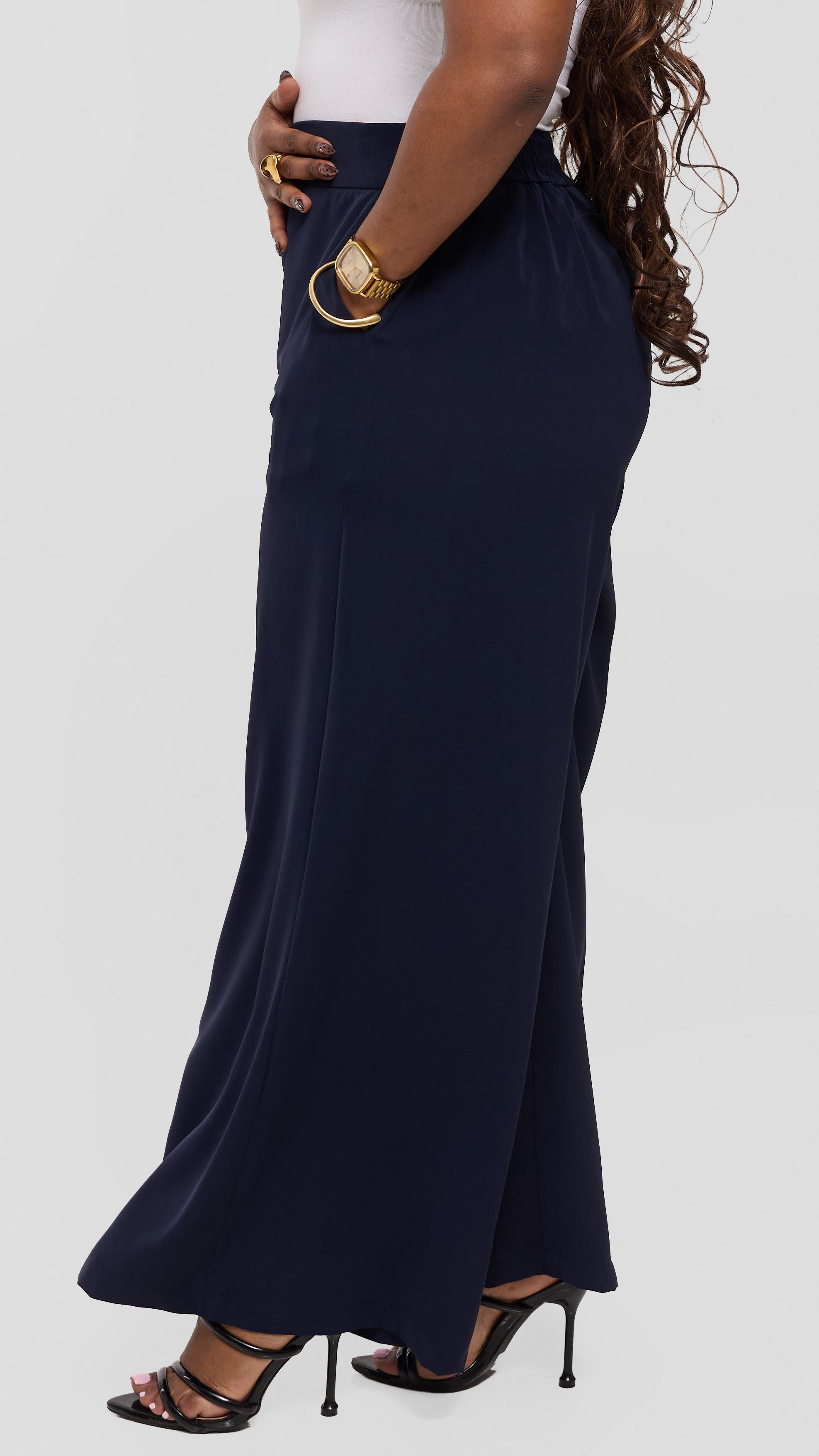 Vivo Liora Wide Leg Pants in Crepe - Dark Navy