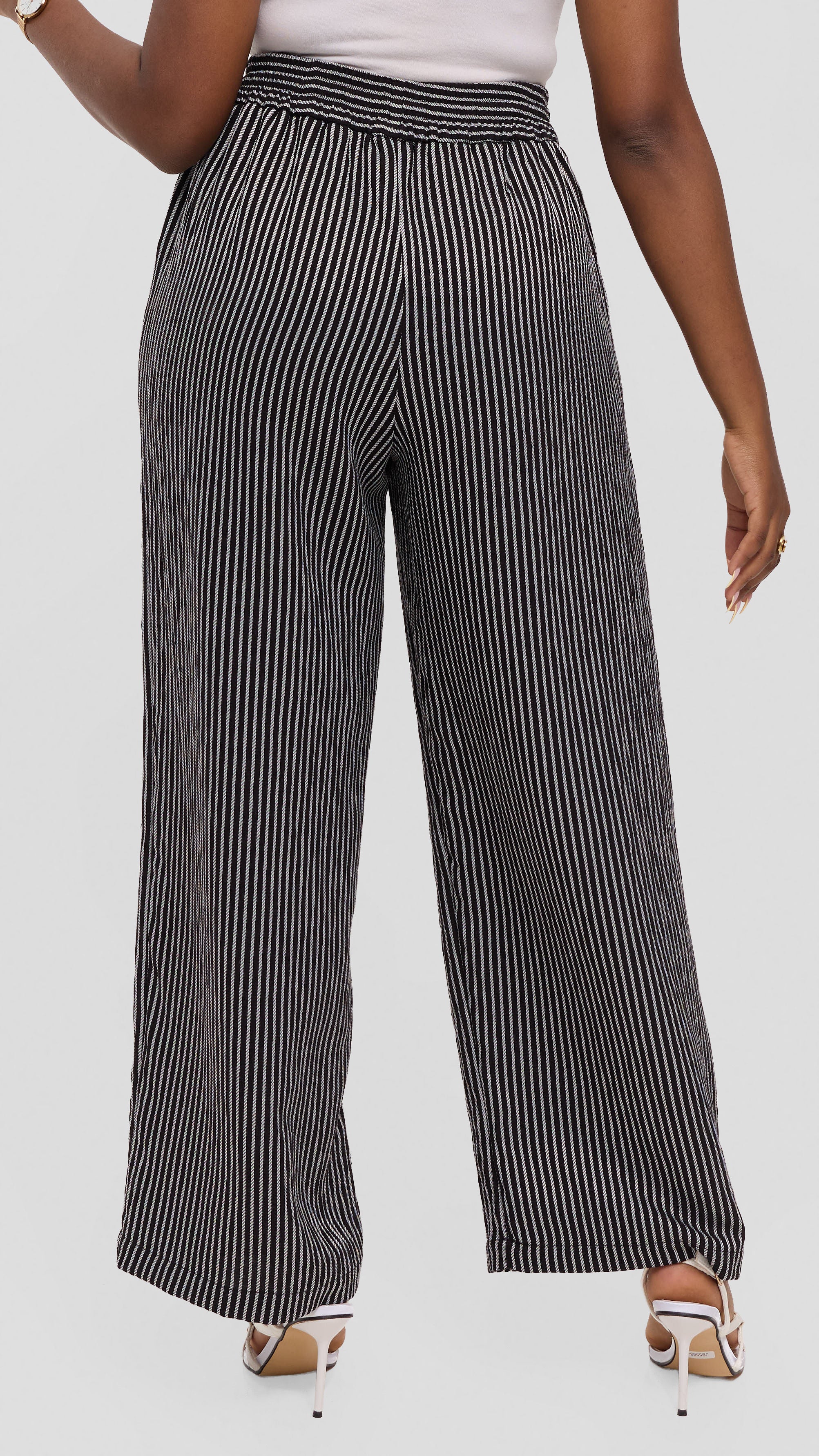 Vivo Drawstring Wide Leg Pants in Crepe - Black / White Stripes