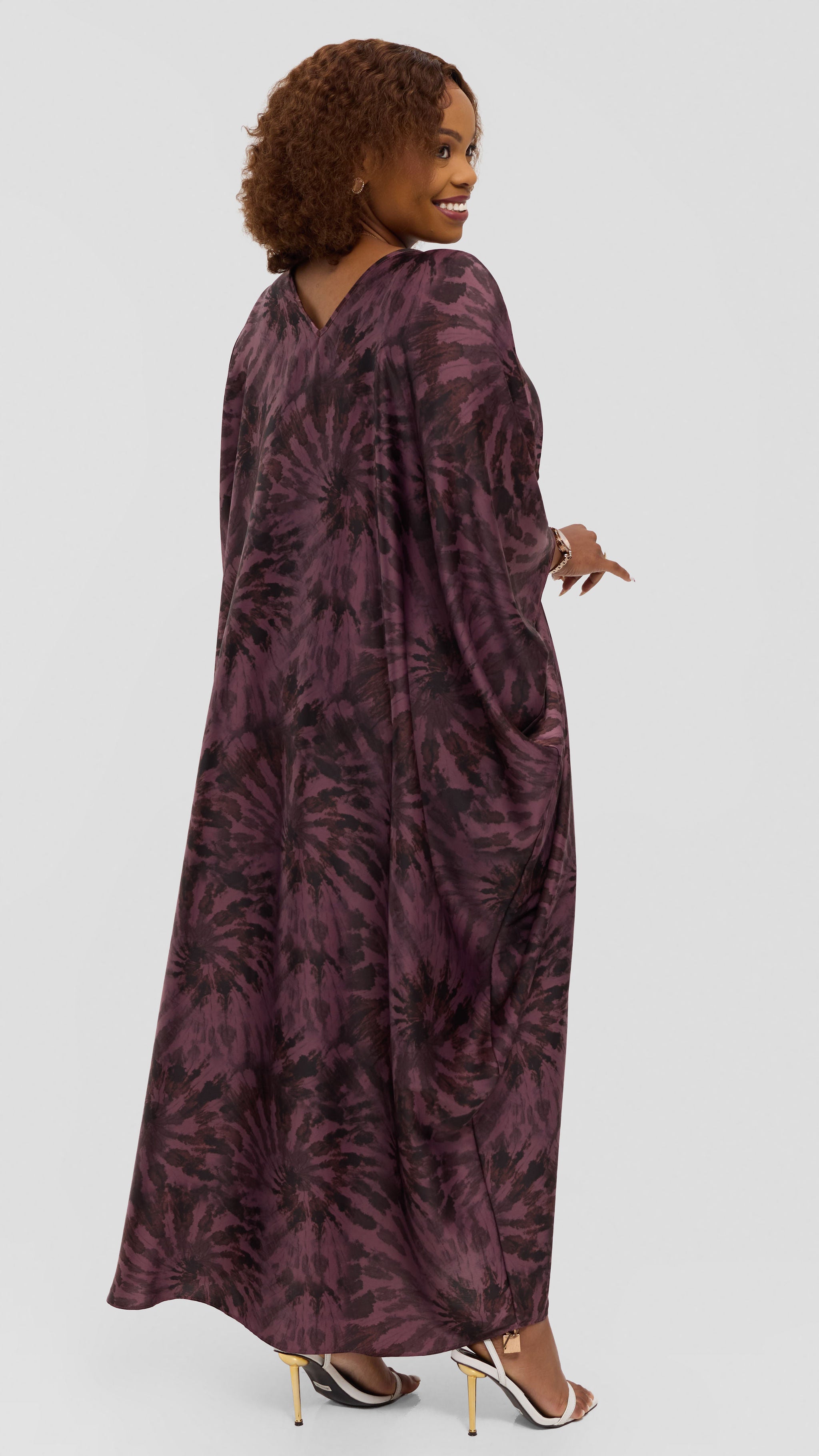 Vivo Keza V-Neck Maxi Kaftan in Satin - Rose Pink / Brown Print