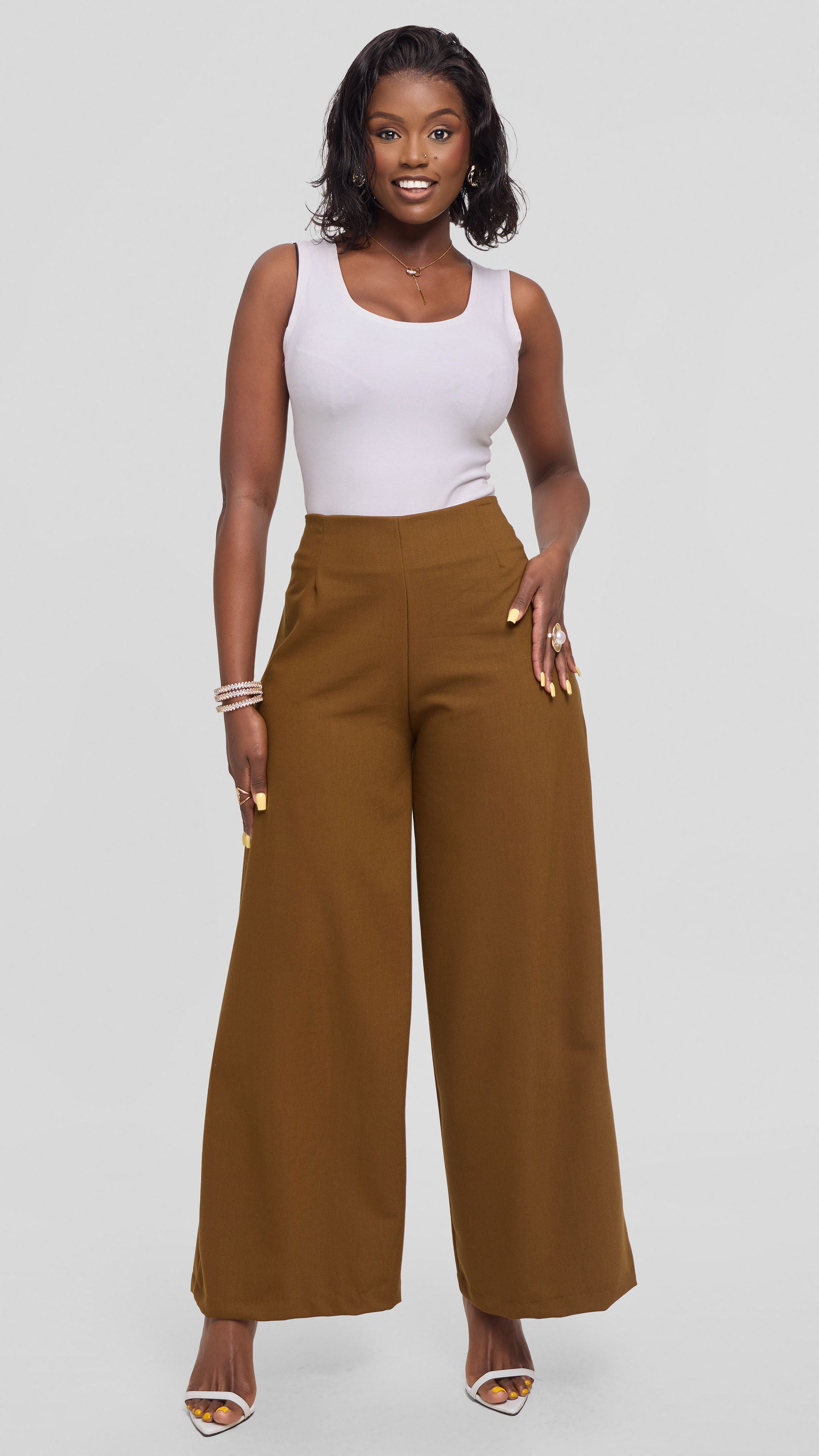 Vivo Diella Wide Leg Pants in Crepe - Dark Olive
