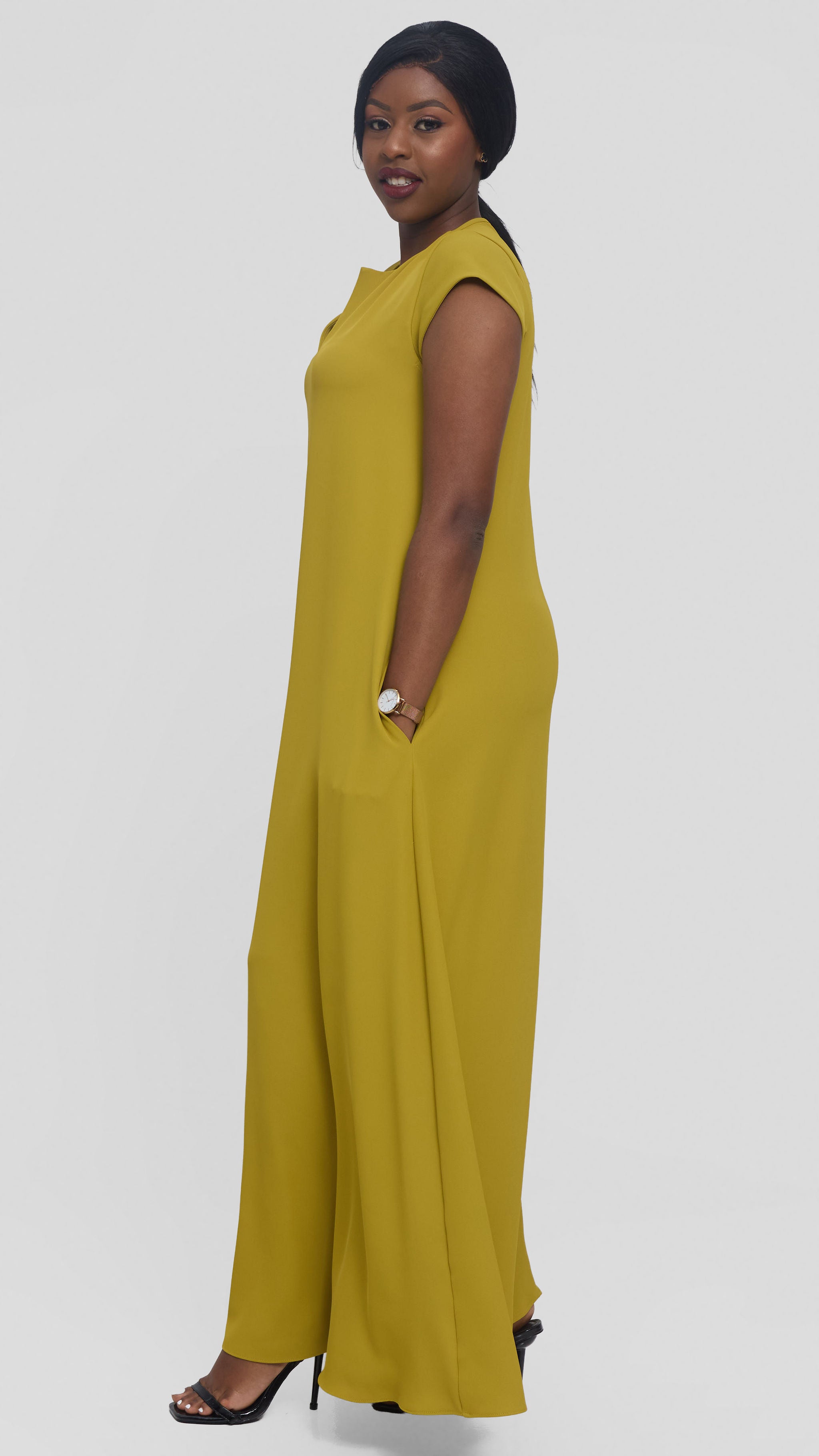 Vivo Zola V-Neck Maxi Dress in Crepe - Lime