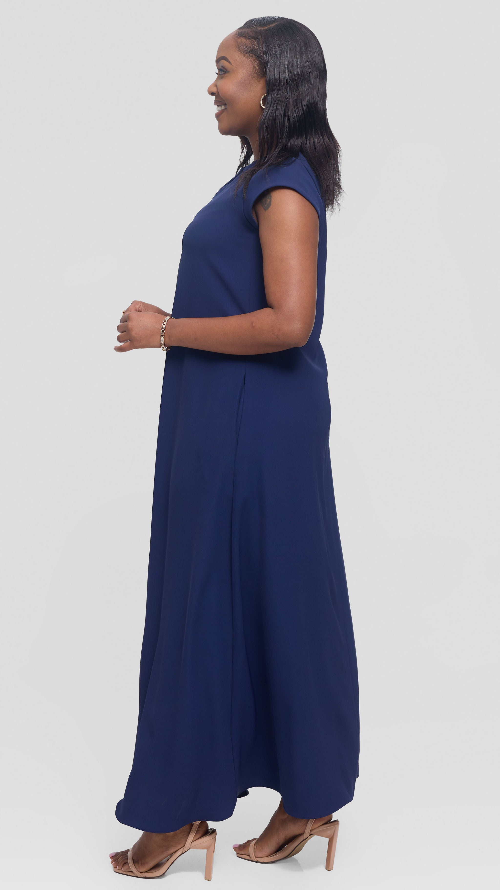 Vivo Zola V-Neck Maxi Dress in Crepe - Navy Blue