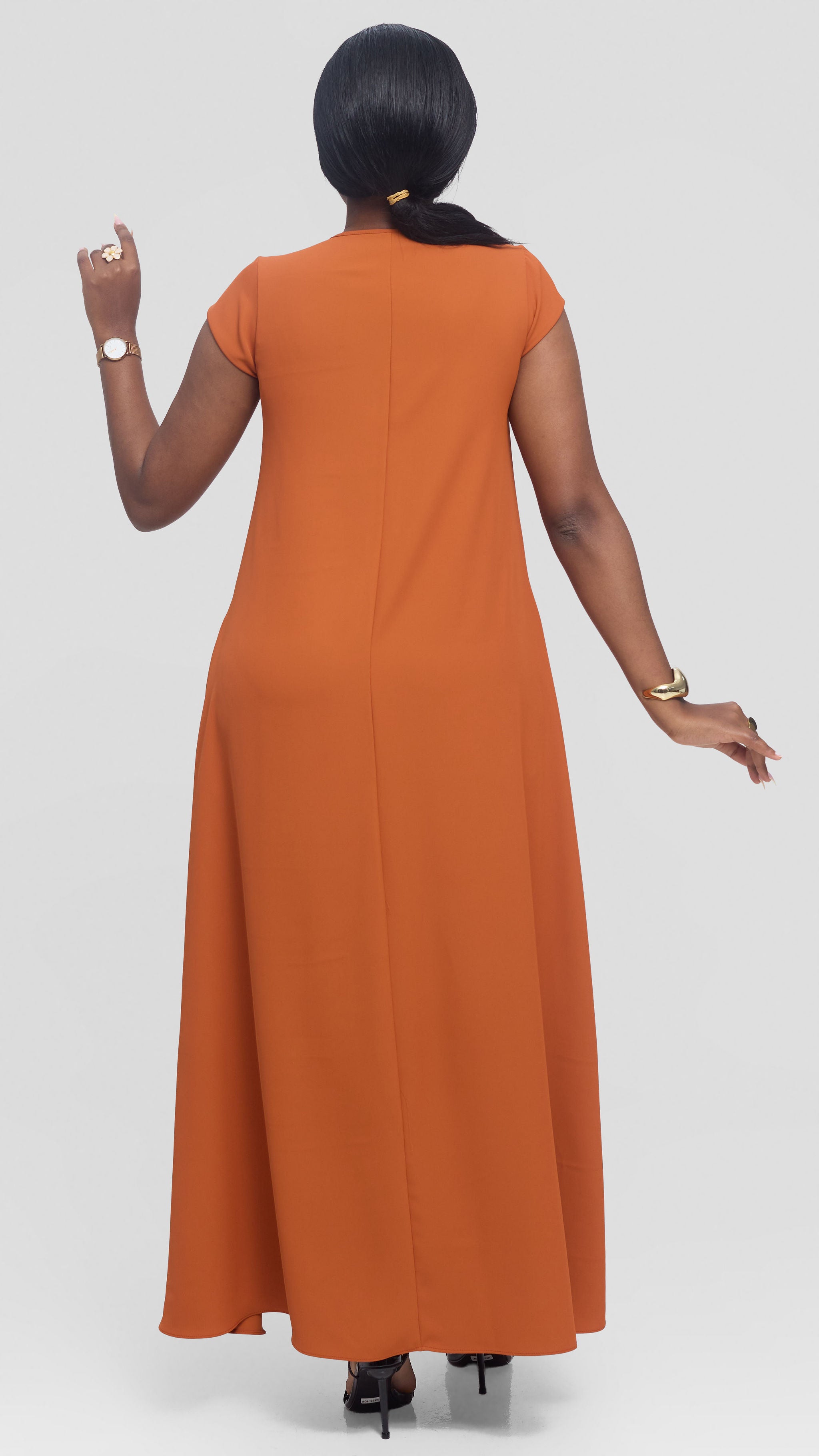 Vivo Zola V-Neck Maxi Dress in Crepe - Rust