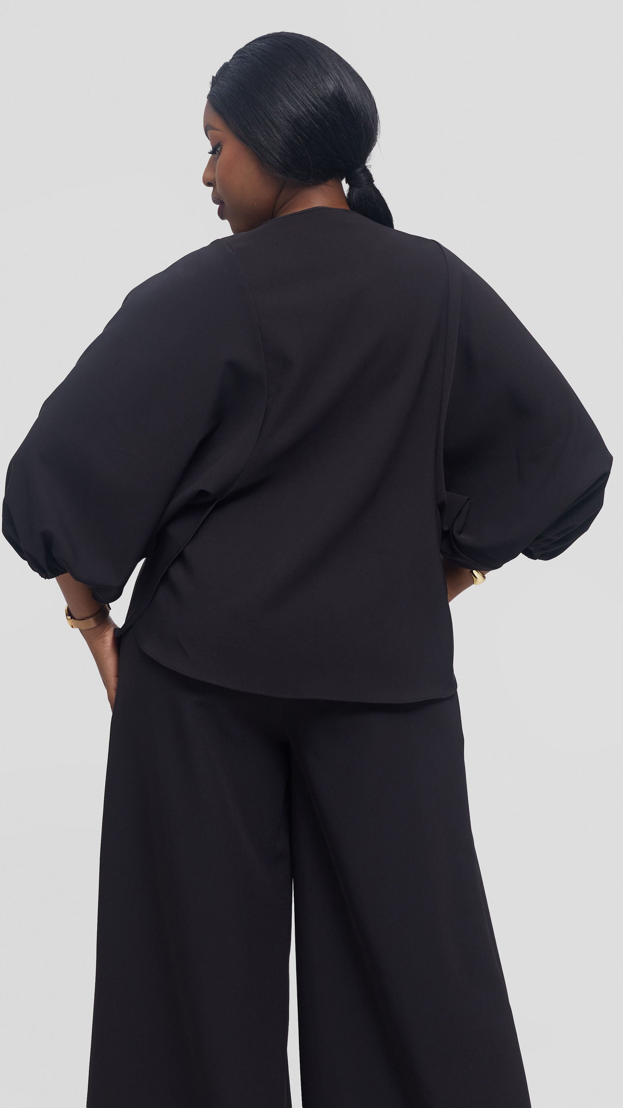 Vivo Dolman Top in Crepe - Black
