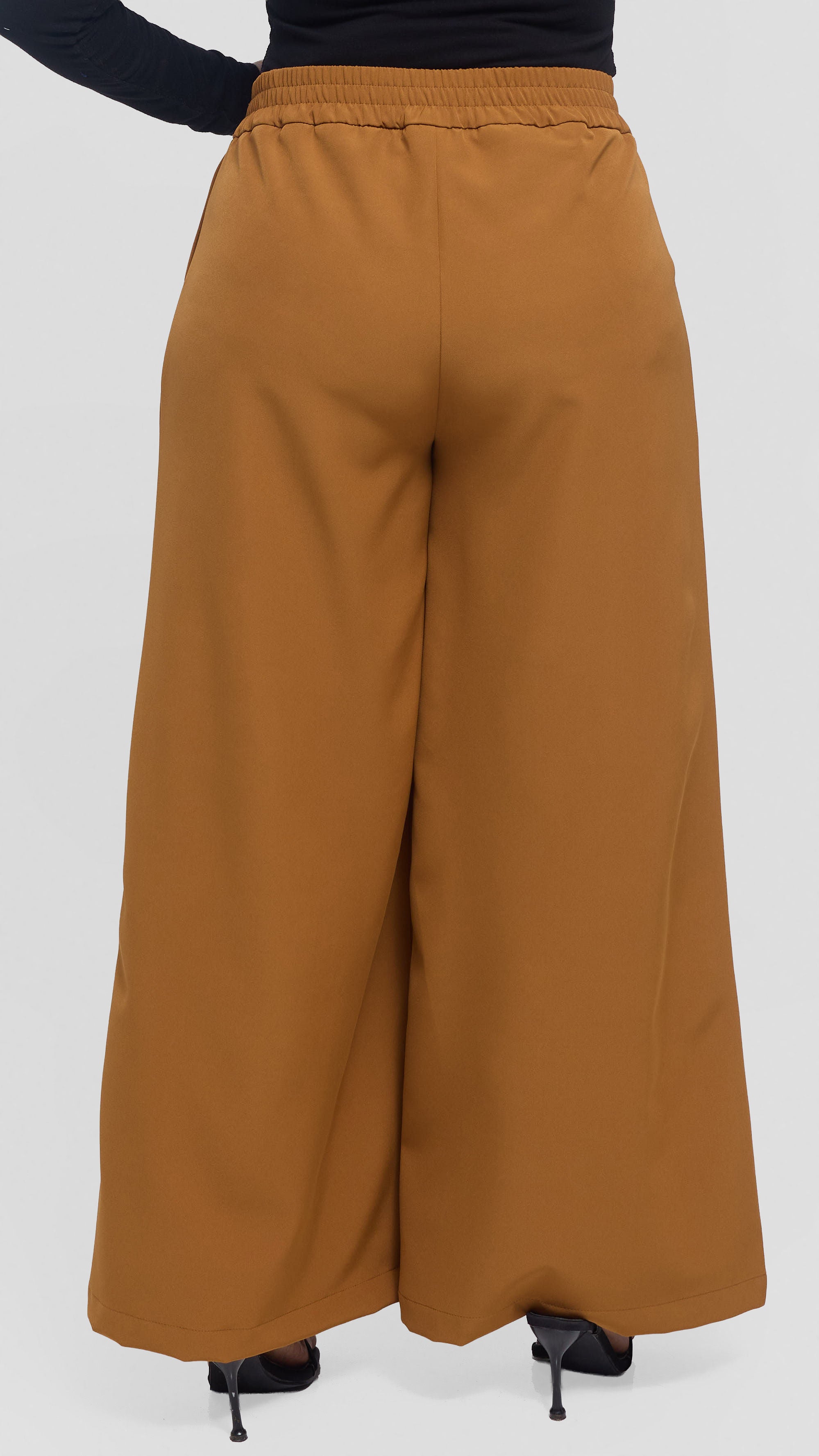 Vivo Elastic Waist Wide Pants in Crepe - Drak Mustard