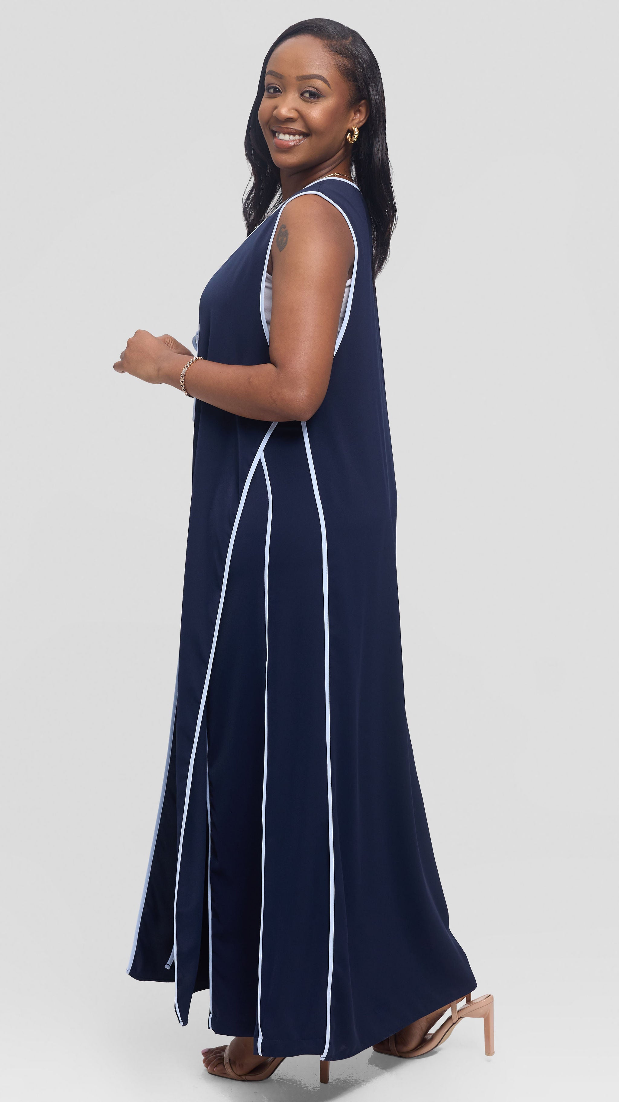 Vivo Nuru Sleeveless Maxi Kimono in Crepe - Navy