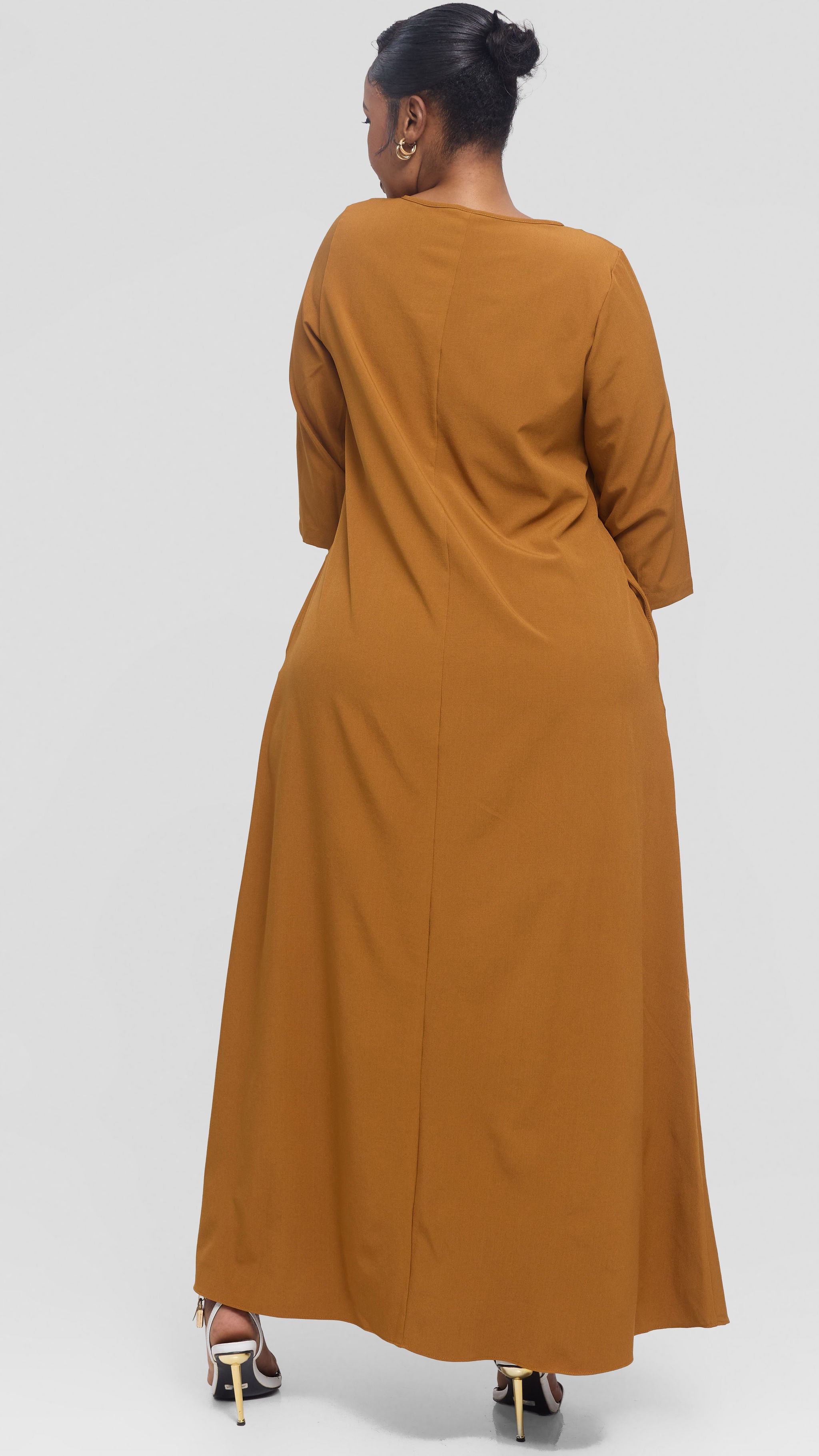 Vivo 3/4 Sleeve Maxi Dress in Crepe - Dark Mustard