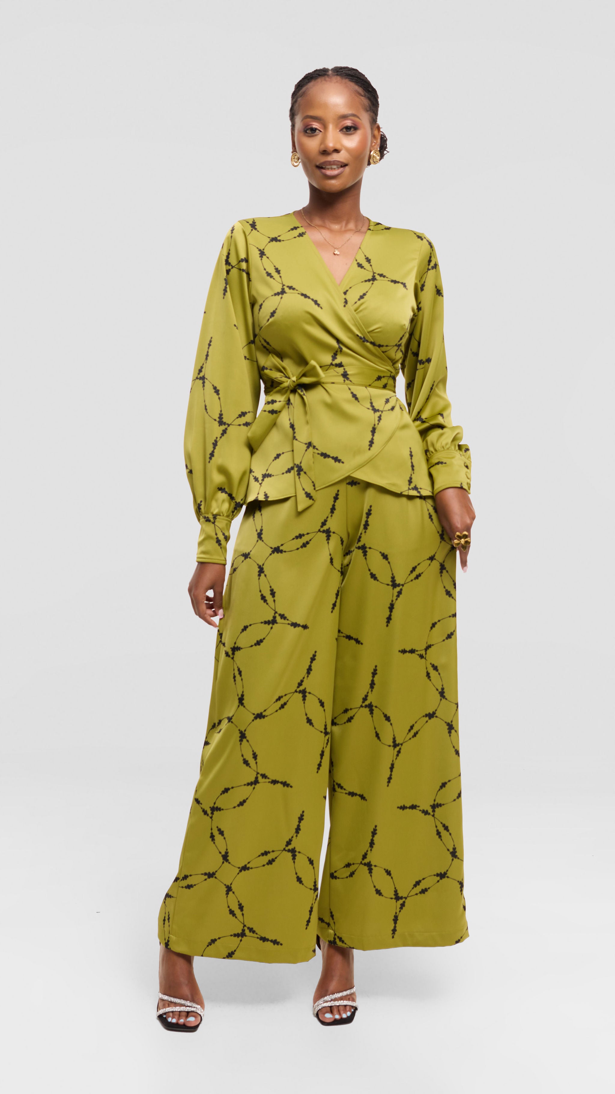 Vivo Essi Wide Leg Pants in Satin - Olive / Black Shina Print