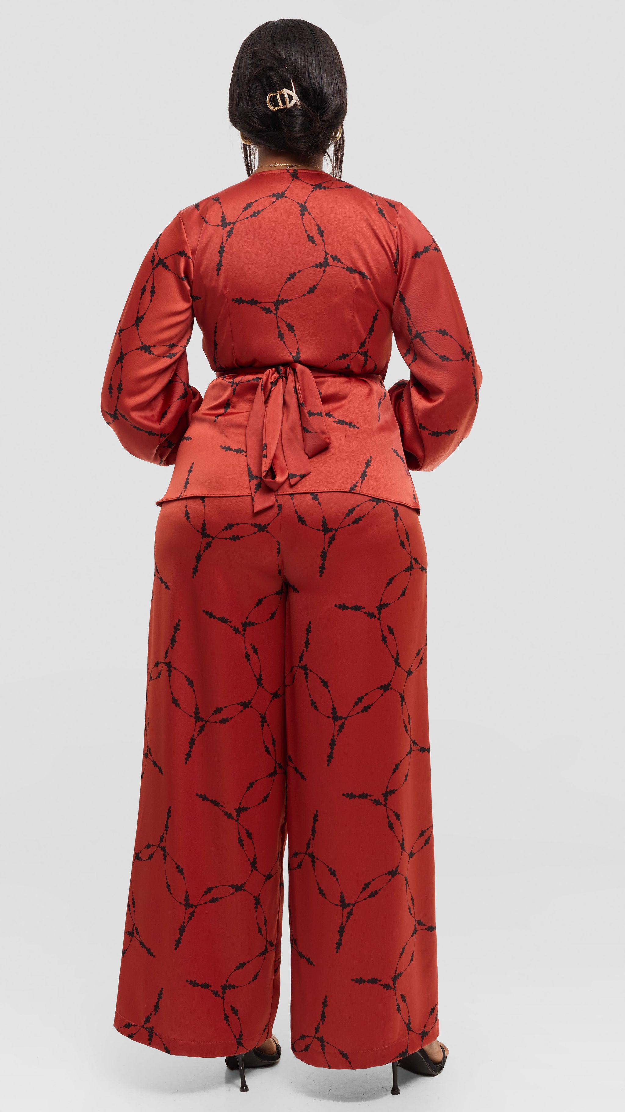 Vivo Essi Wide Leg Pants in Satin - Rust / Black Shina Print