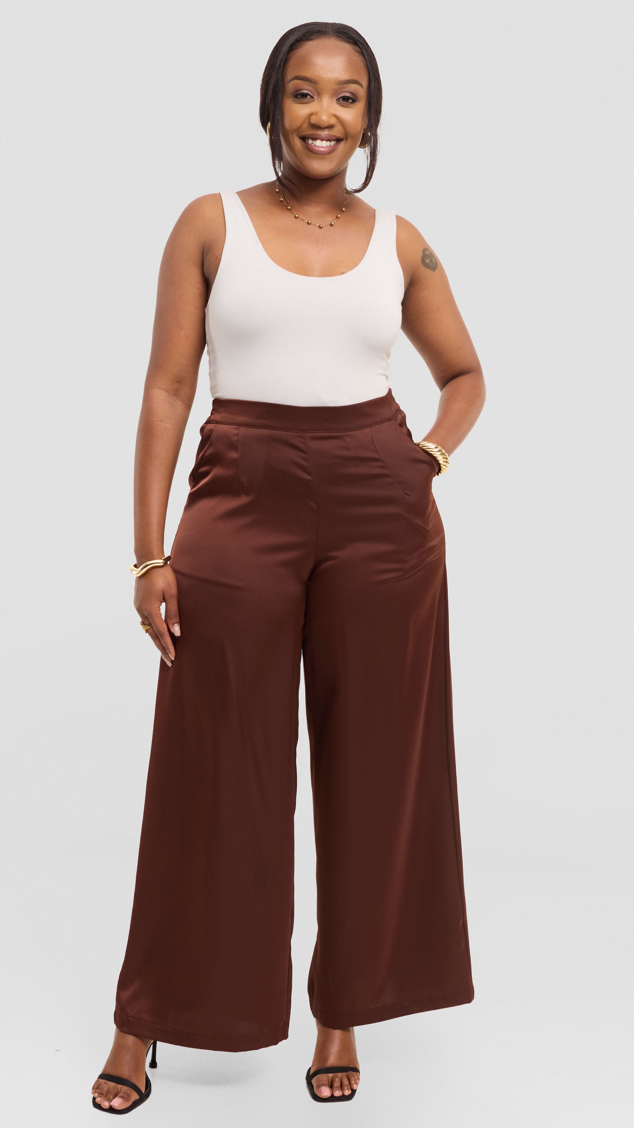 Vivo Essi Wide Leg Pants in Satin - Chocolate