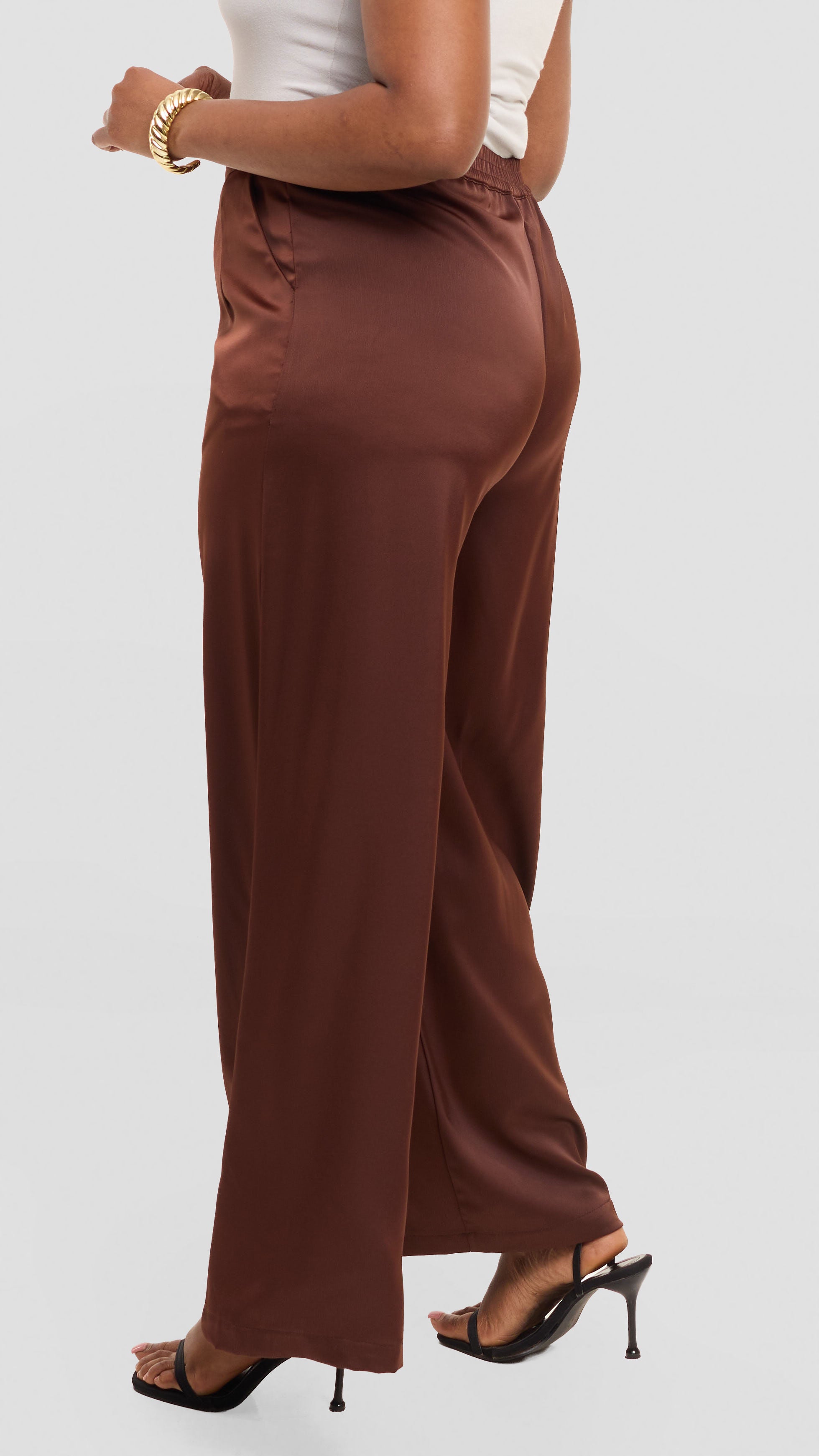 Vivo Essi Wide Leg Pants in Satin - Chocolate
