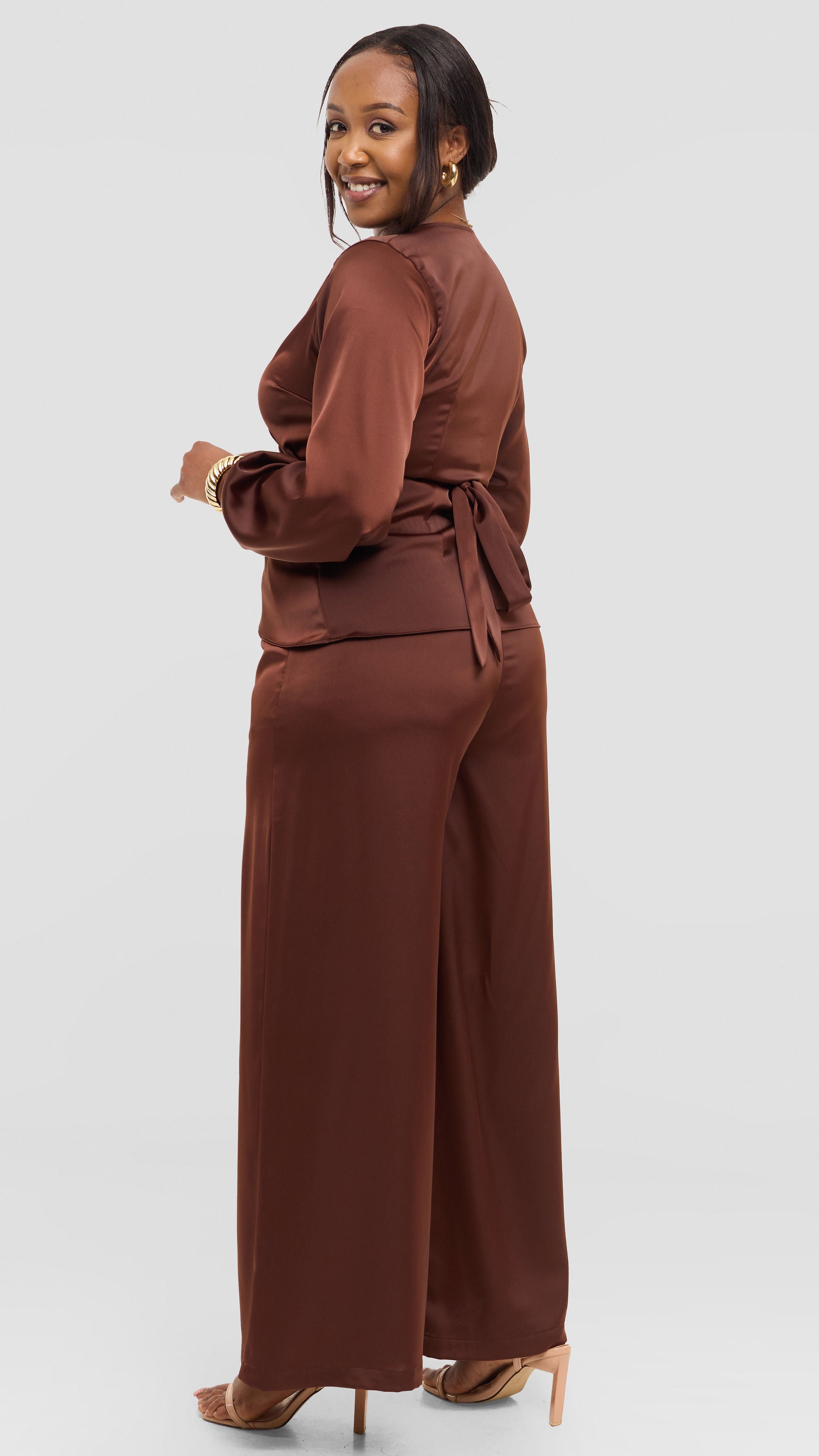 Vivo Essi Wide Leg Pants in Satin - Chocolate