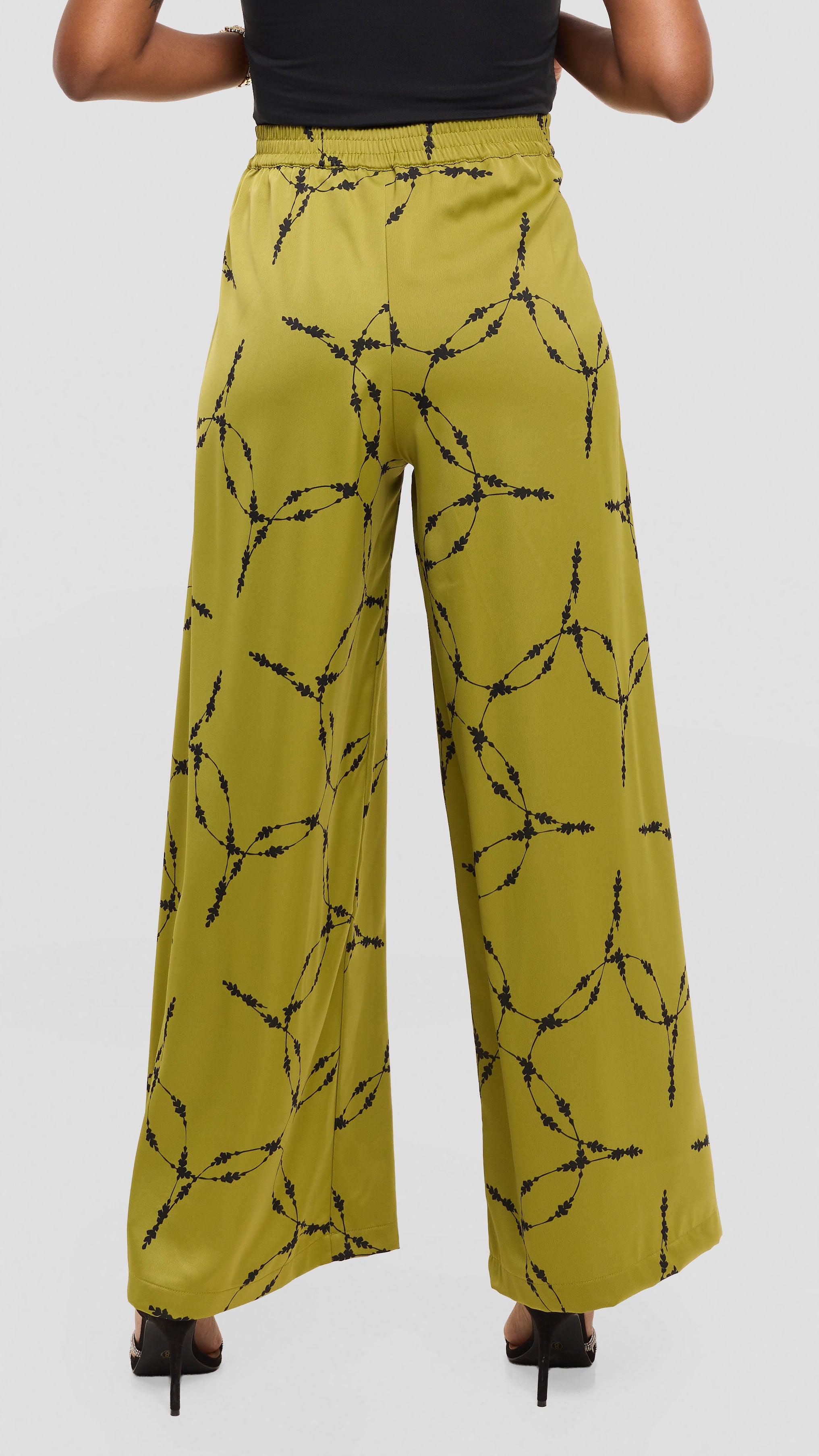 Vivo Essi Wide Leg Pants in Satin - Olive / Black Shina Print