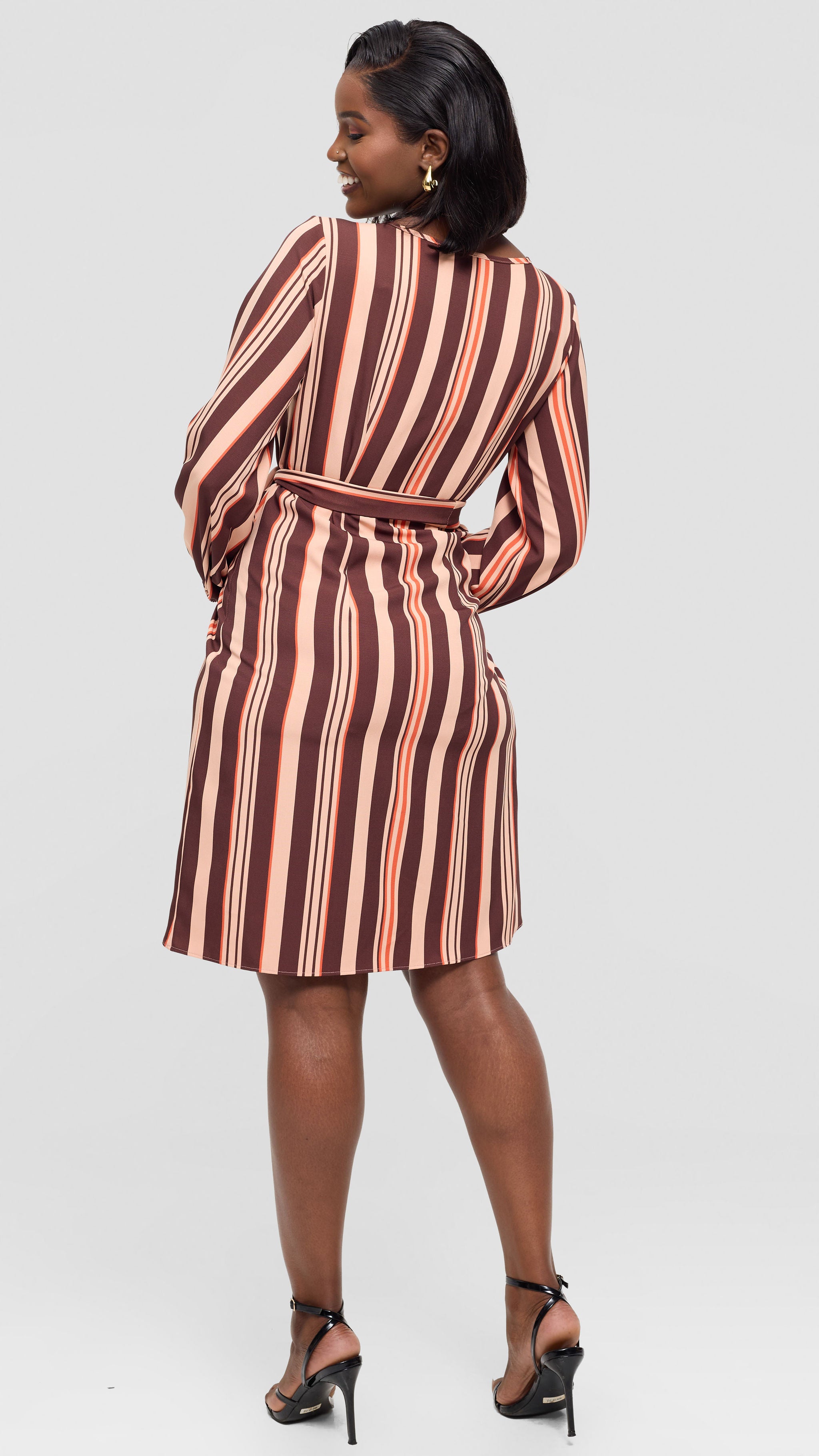 Vivo Laika Bishop Sleeve Shift Dress In Crepe - Beige / Brown Loleni Print