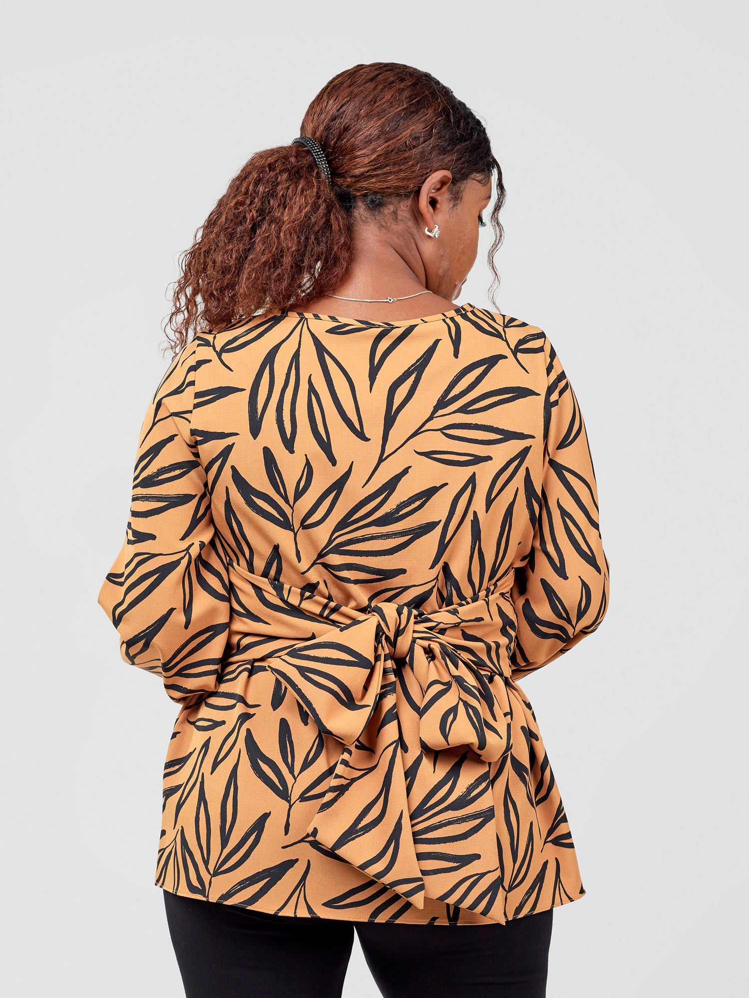 Vivo Dalia Bishop Sleeve Tie Top - Gold Kasai Print