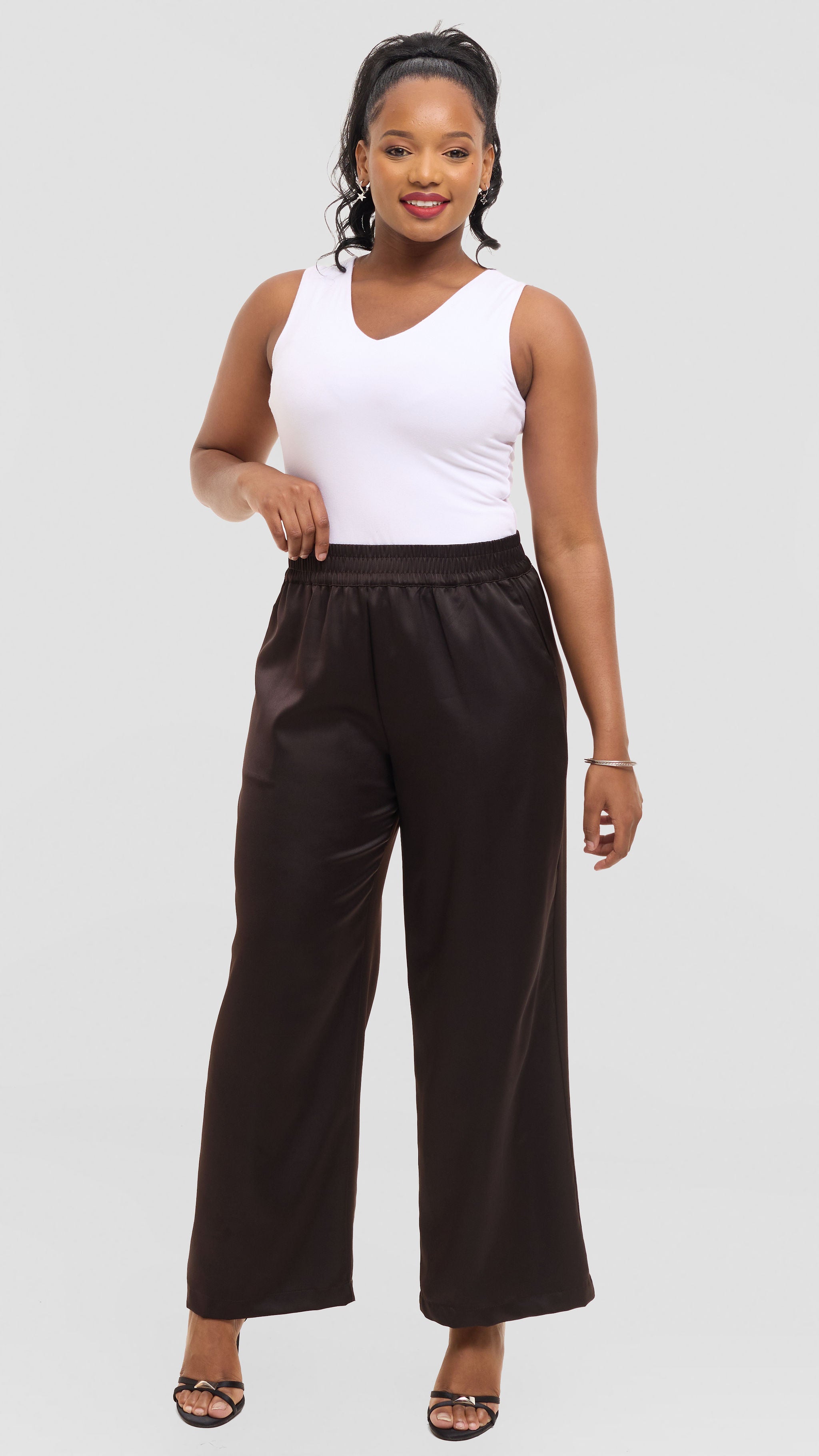 Vivo Straight Leg Pants in Satin - Chocolate