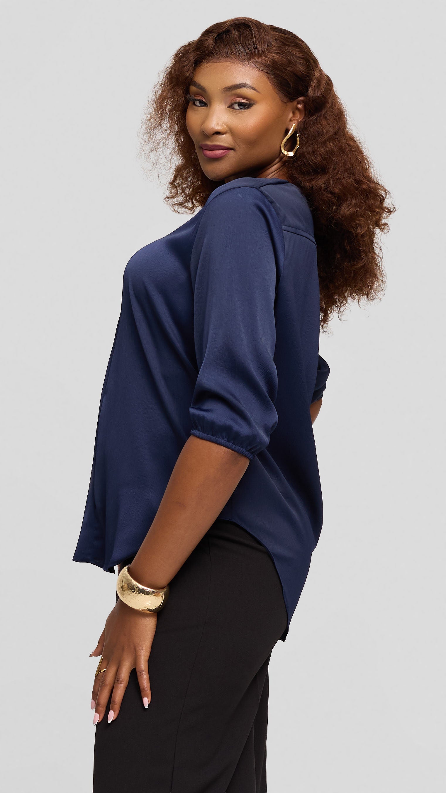 Vivo Dua Shirt in Textured Satin - Navy