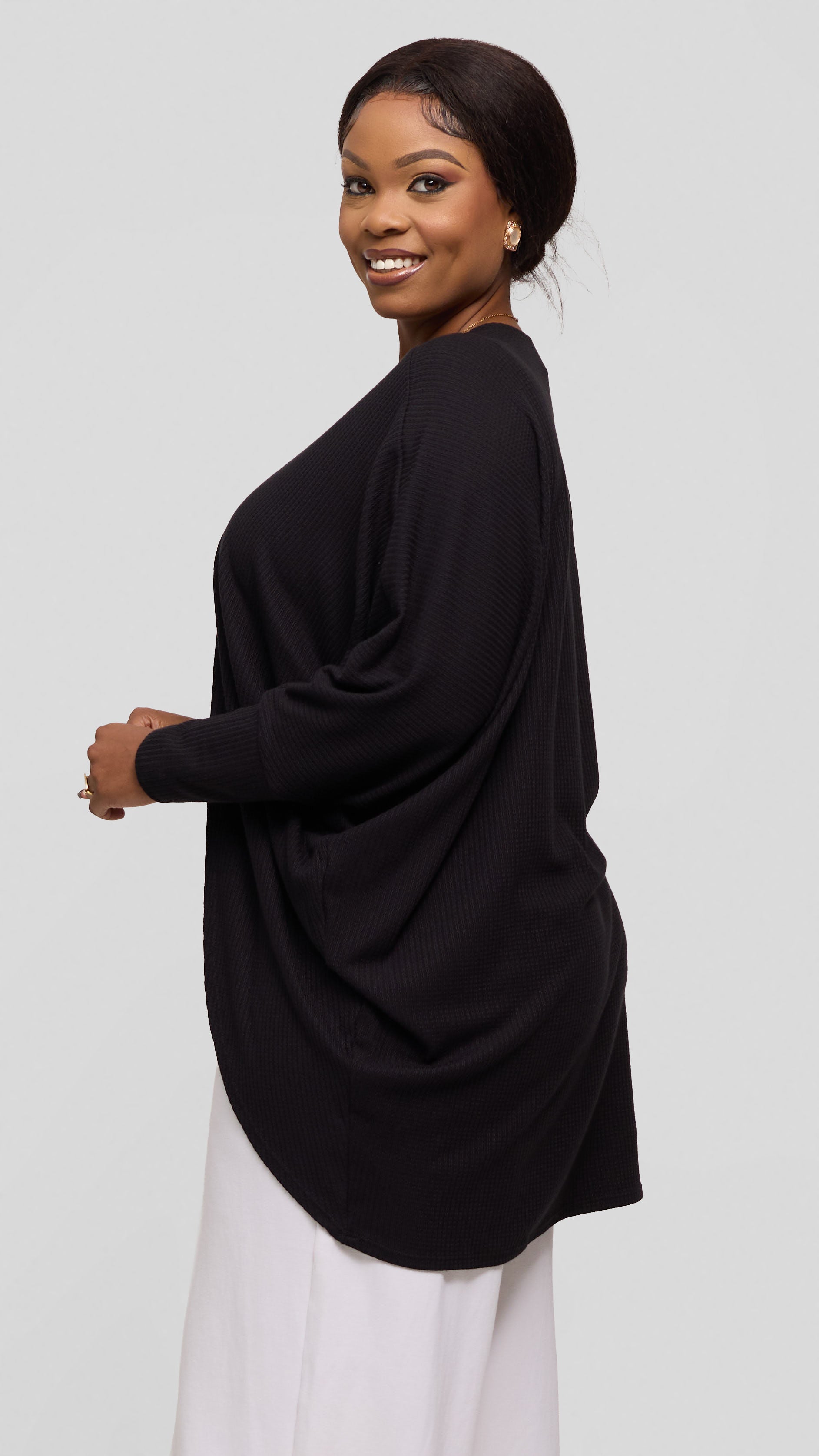 Vivo Mini Butterfly Kimono in Sweater - Black