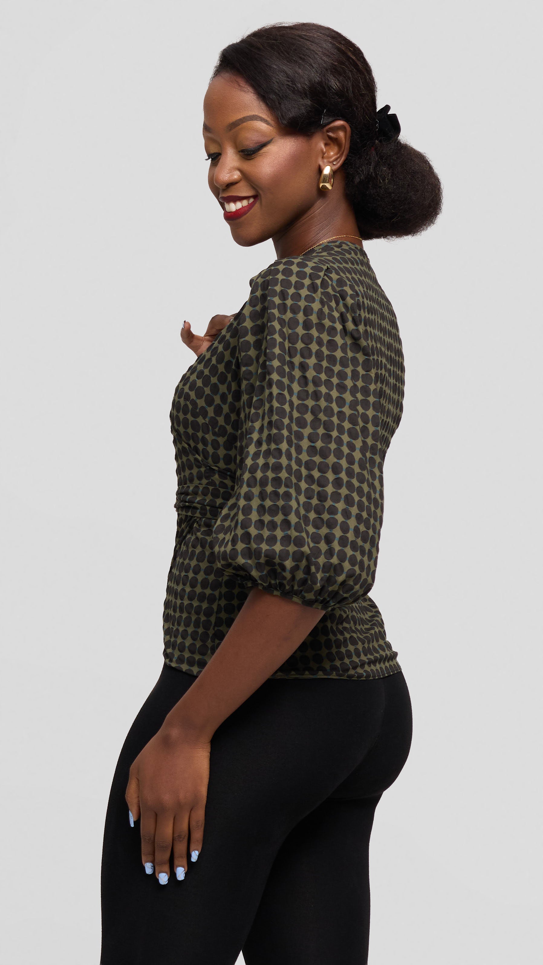 Vivo Wrap Top in Cotton - Olive / Black Print