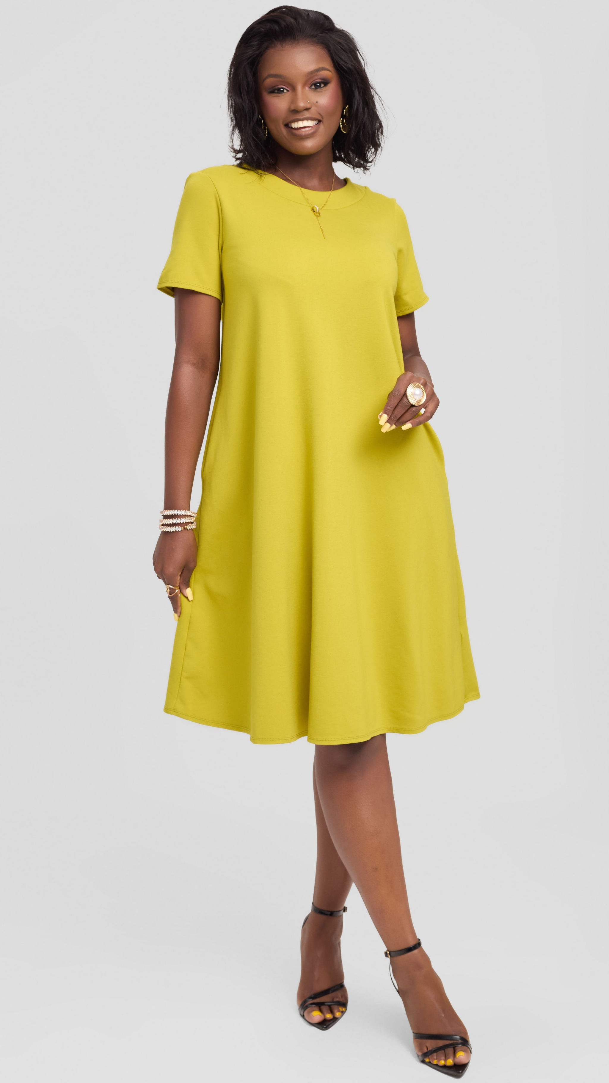 Vivo Jema Short Sleeve Tent Dress in Ponte - Light Olive