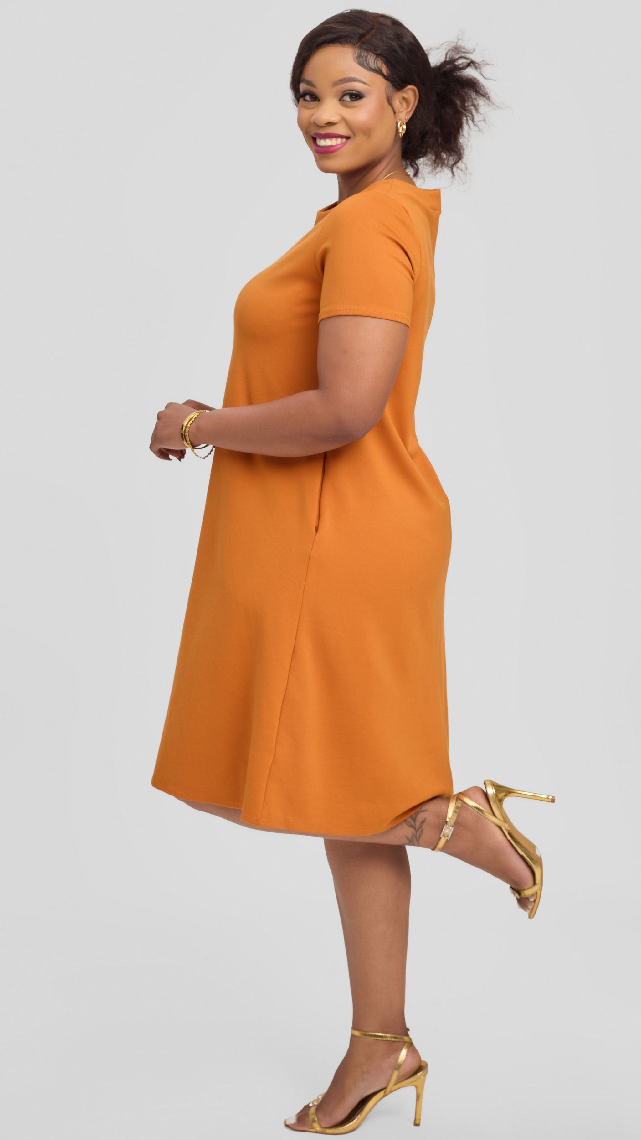 Vivo Jema Short Sleeve Tent Dress in Ponte - Rust