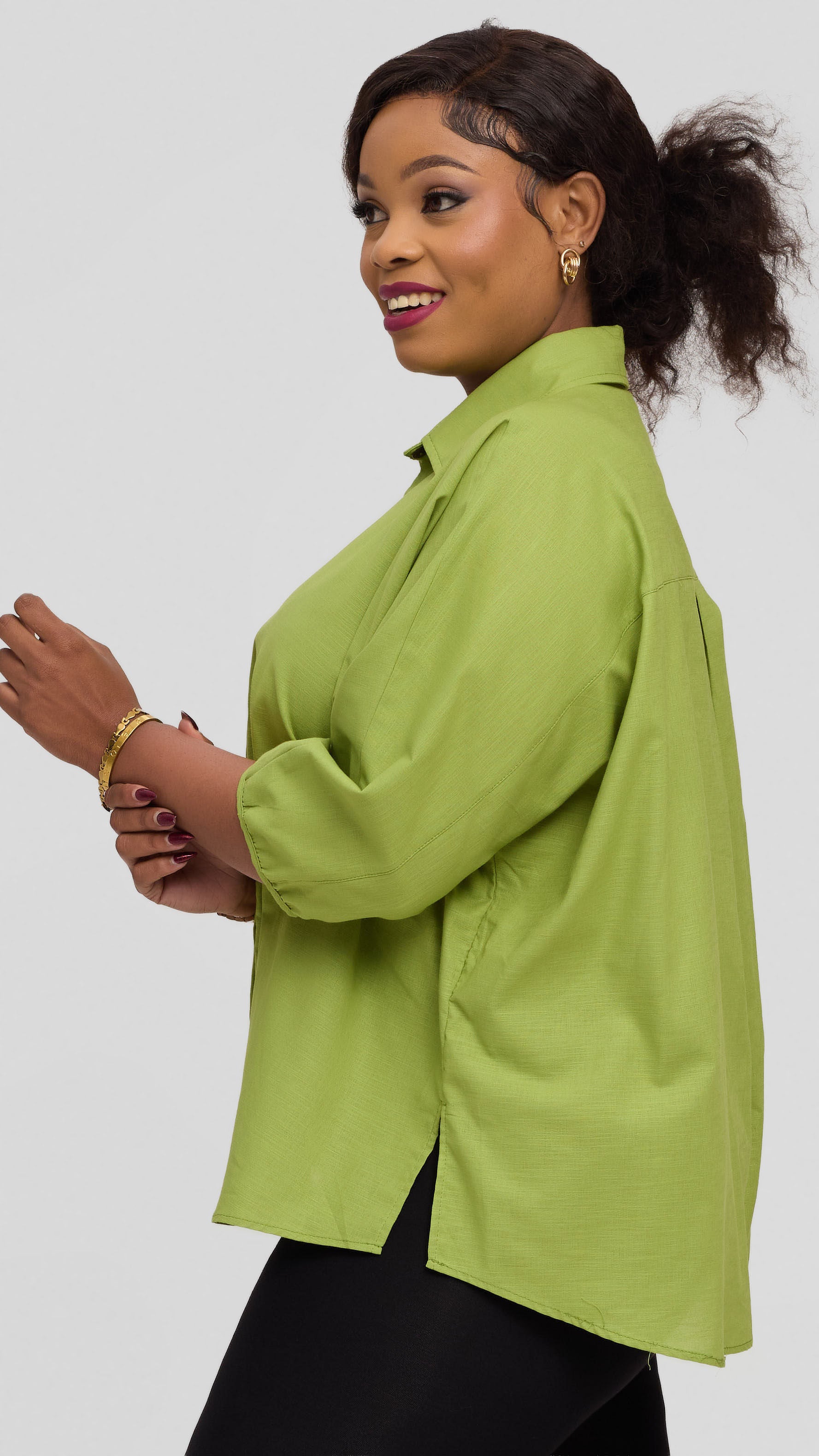 Safari by Vivo Back Pleat Loose Top in Linen Blend - Light Green