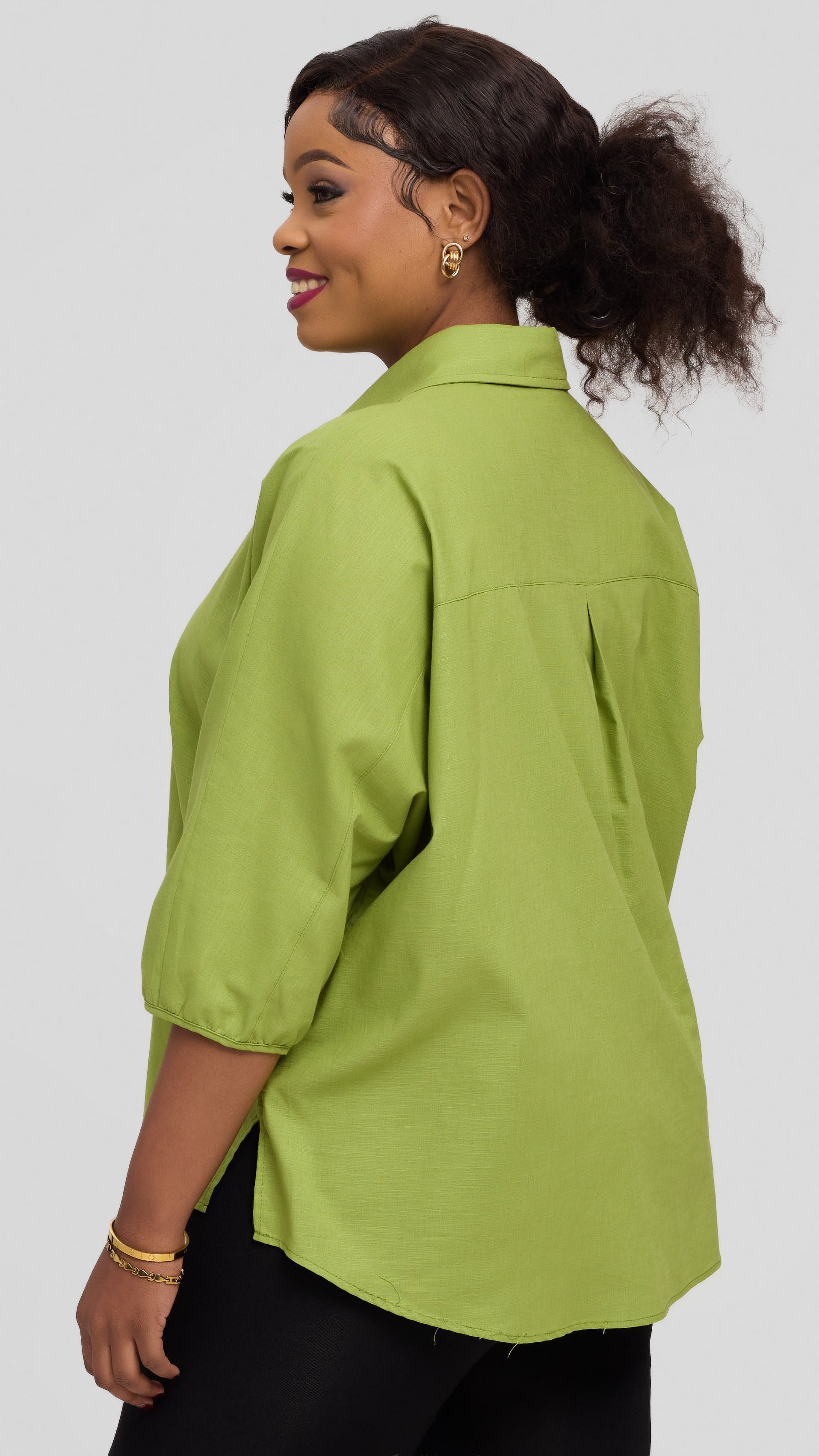 Safari by Vivo Back Pleat Loose Top in Linen Blend - Light Green